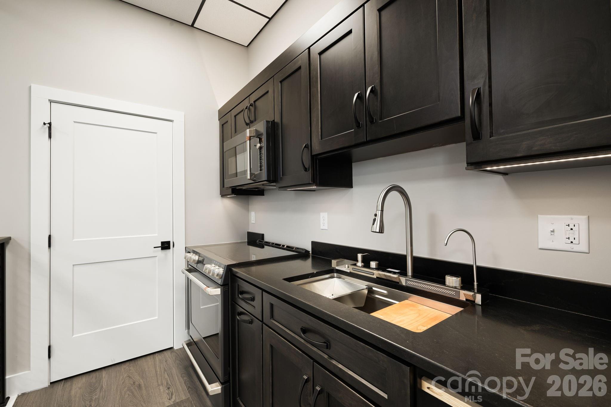 Condominium at 130 Speed Way, Lake Toxaway, photo 18 of 33