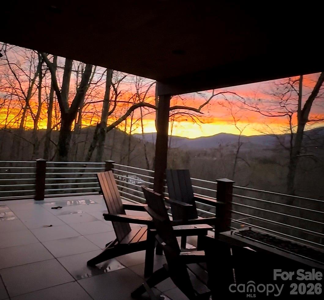 Serene sunsets - 28 Garren View Drive, Fairview