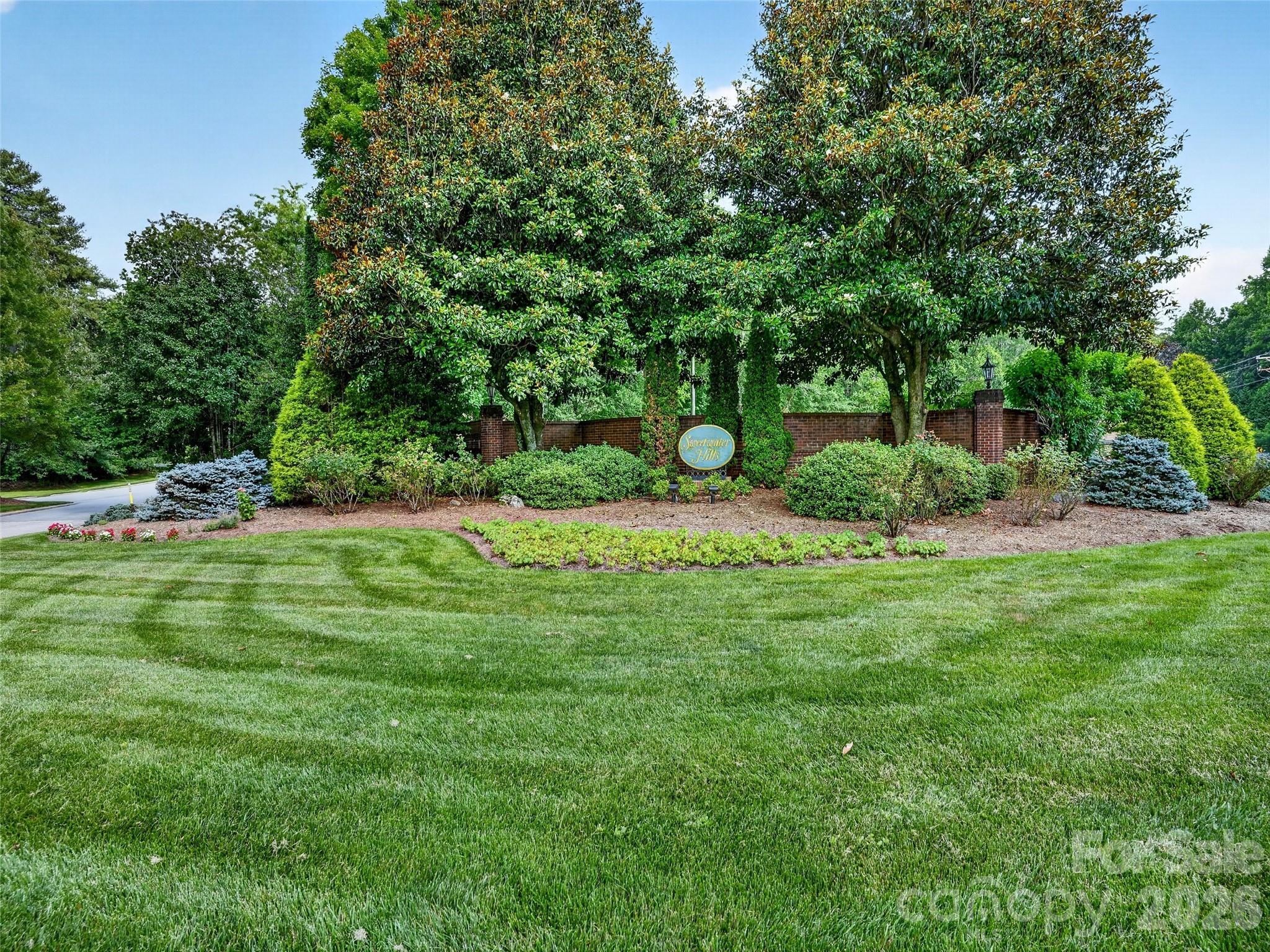 Welcome to Sweetwater Hills ! - 290 Sweetwater Hills Drive, Hendersonville