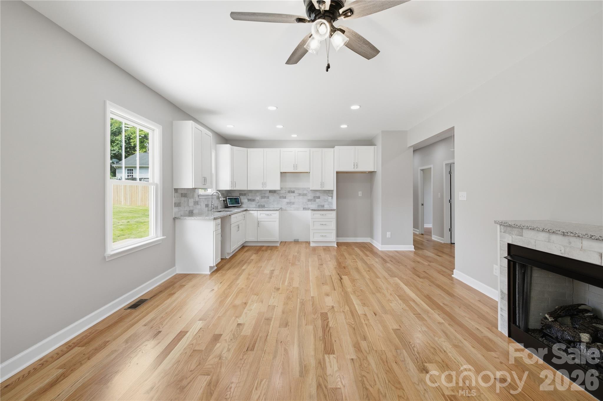 kitchen living area - 404 Williamson Street, Fort Mill