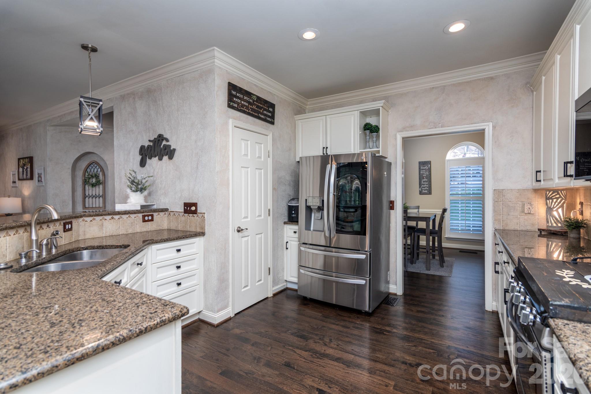 Kitchen - Stainless Steel Appliances - 130 Haddington Place, Mooresville