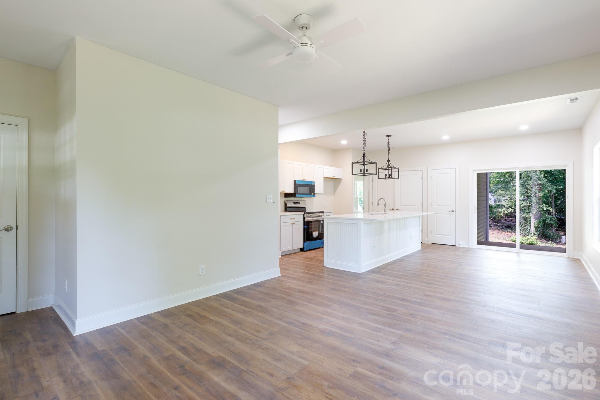 Single Family Residence at 314 Friedheim Road, Rock Hill, photo 9 of 27