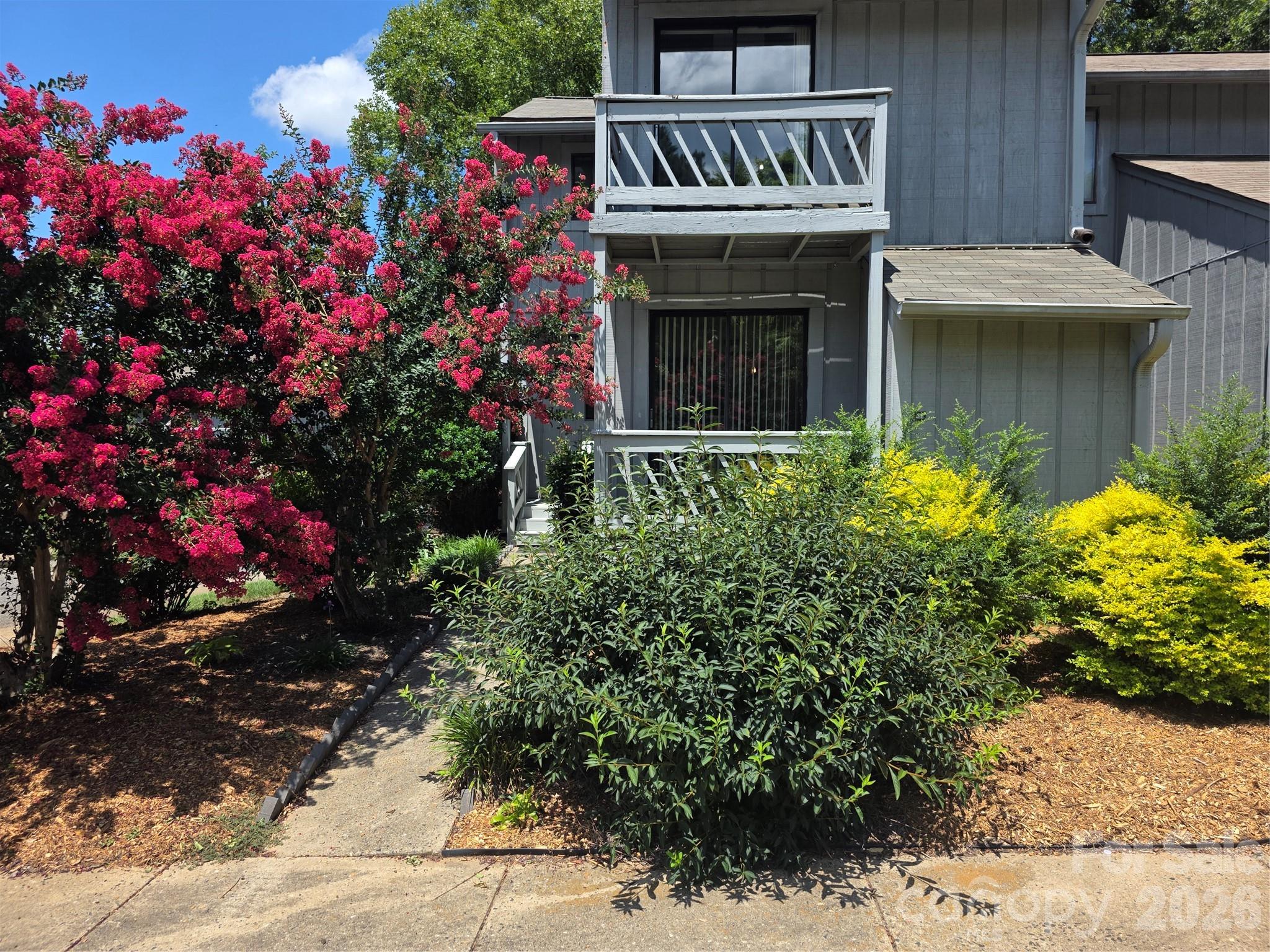 Townhouse at 100 Willow Run Drive, Gastonia, photo 2 of 31