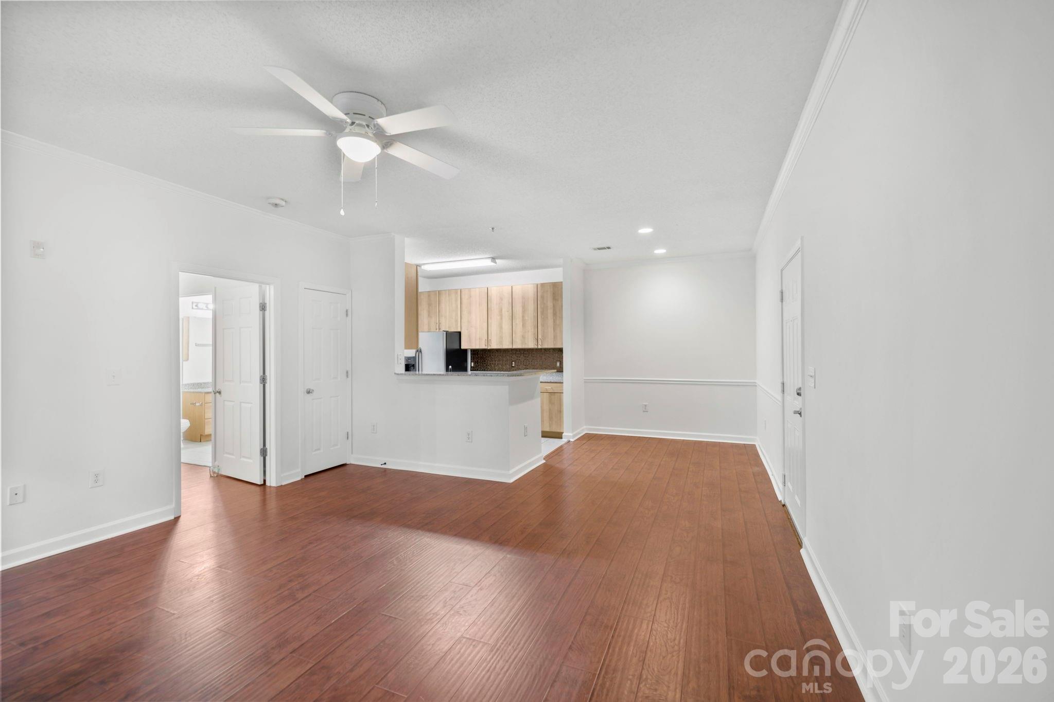 Condominium at 1000 Olde Eastwood Village Boulevard, Asheville, photo 2 of 24