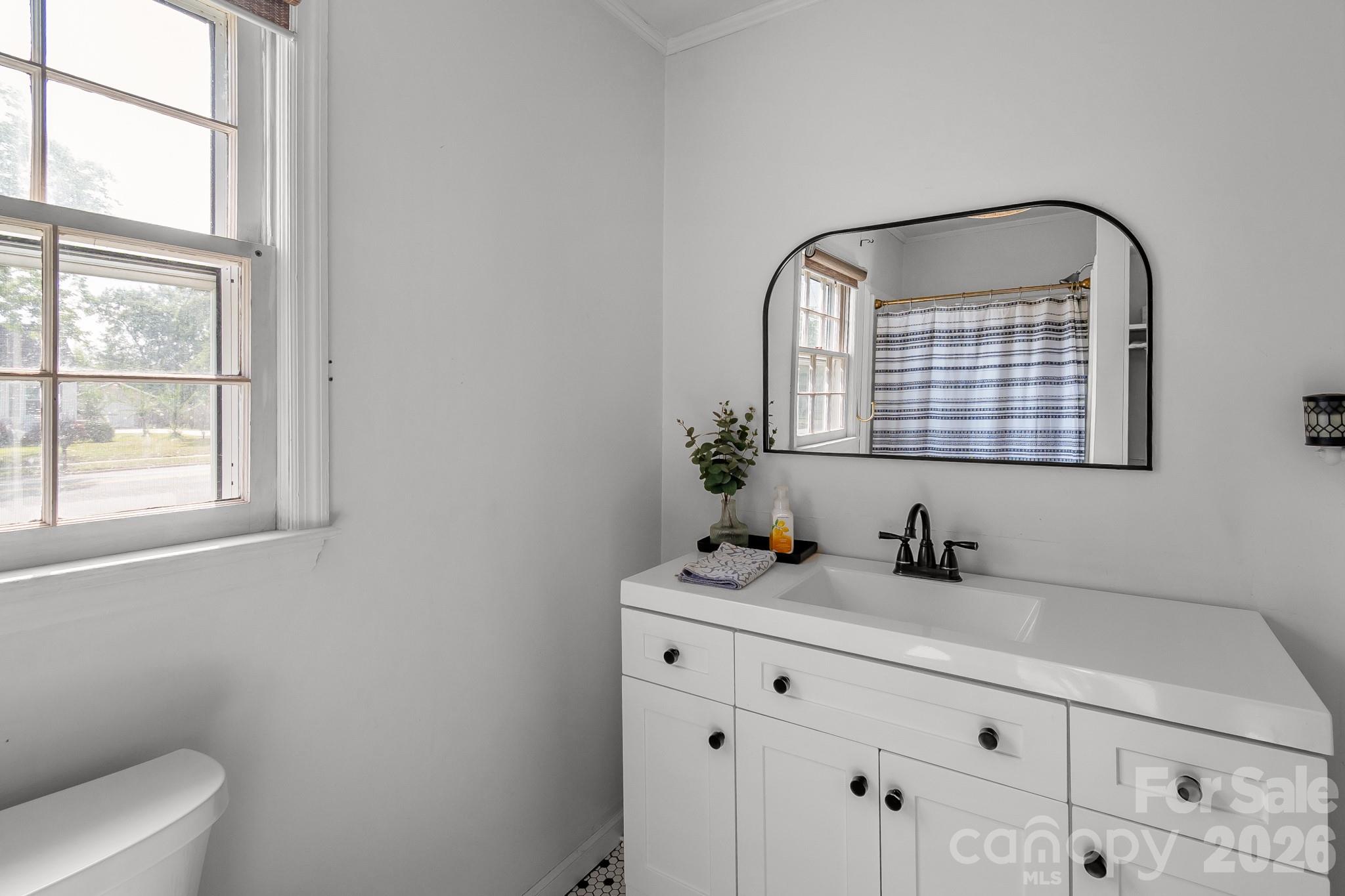 Single Family Residence at 316 S Matson Street, Kershaw, photo 12 of 45