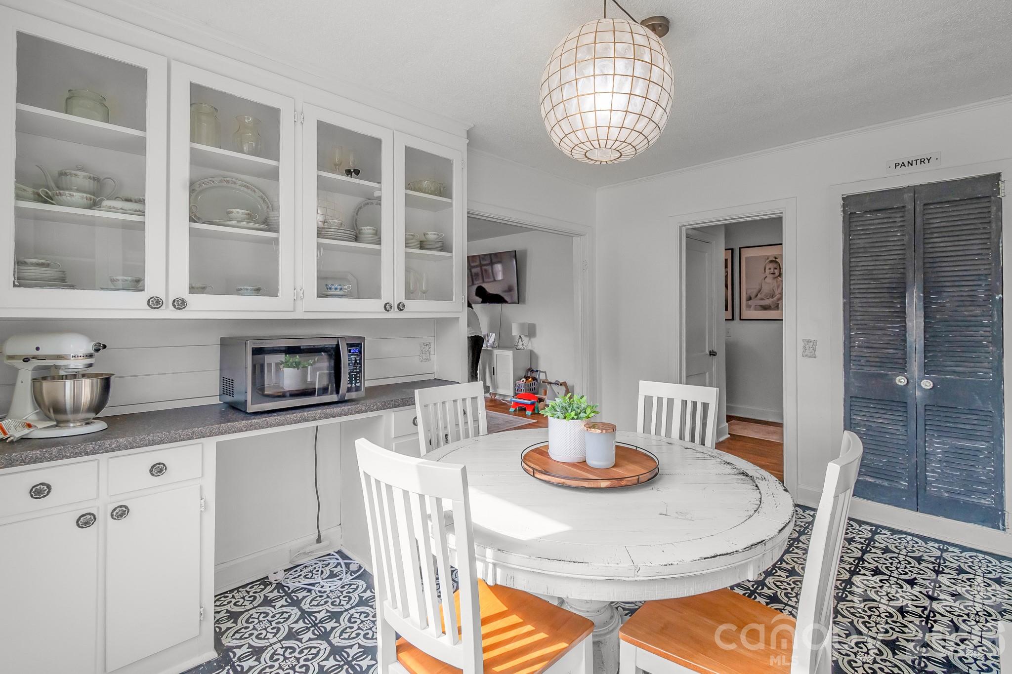 Single Family Residence at 316 S Matson Street, Kershaw, photo 16 of 45