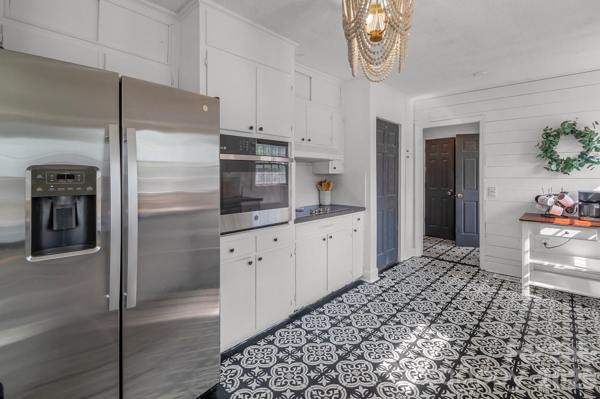 Single Family Residence at 316 S Matson Street, Kershaw, photo 22 of 45