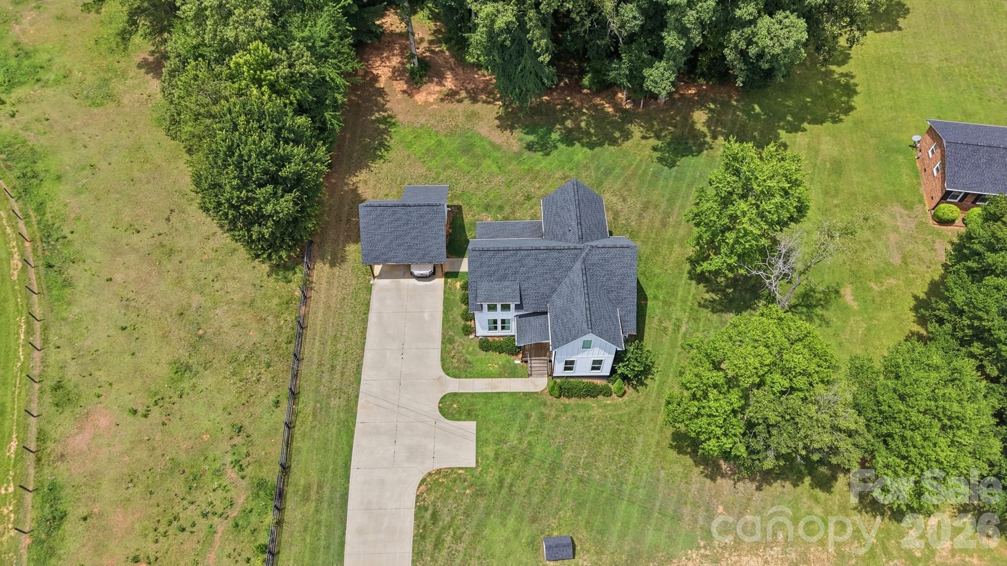 Single Family Residence at 5028 Lewis Road, Gastonia, photo 2 of 24