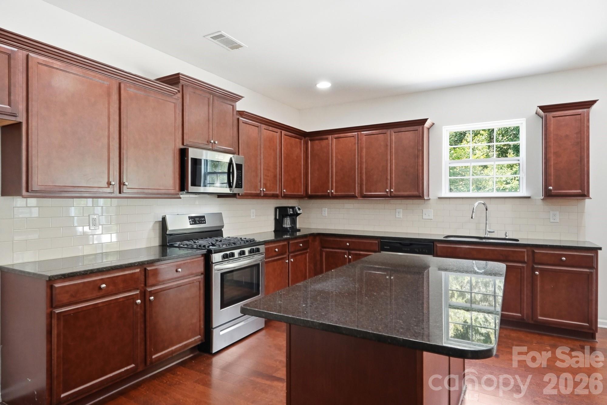 Kitchen 3 - 137 Rippling Water Drive, Mount Holly