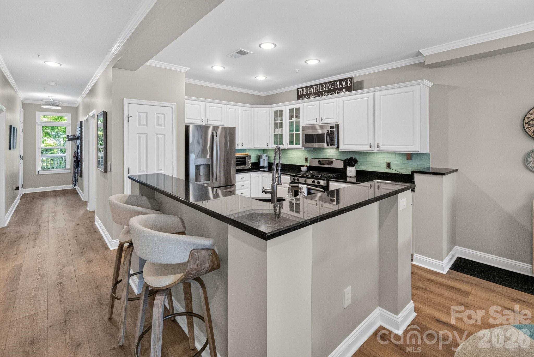 Condominium at 637 Williamson Road, Mooresville, photo 7 of 35