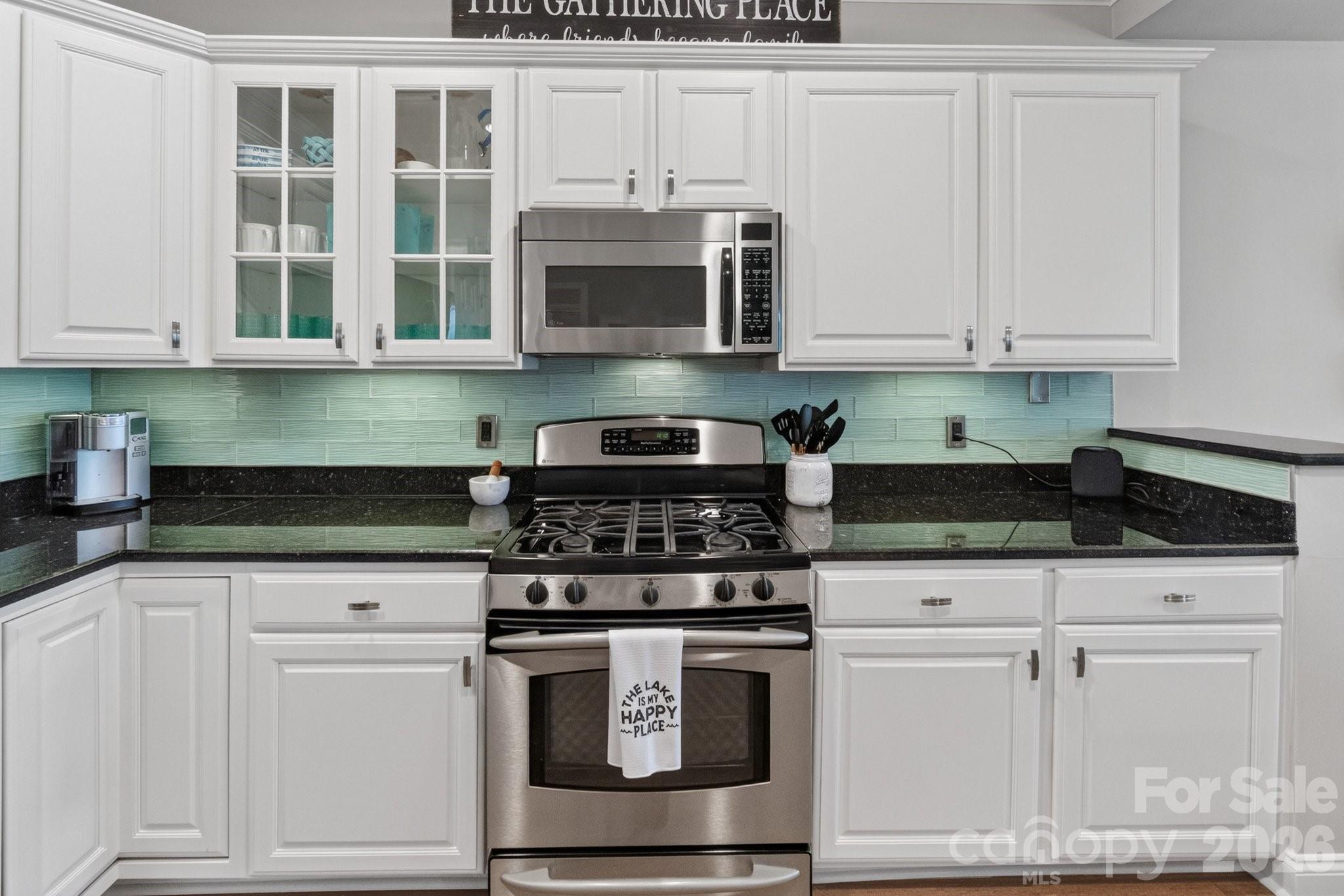Condominium at 637 Williamson Road, Mooresville, photo 10 of 35