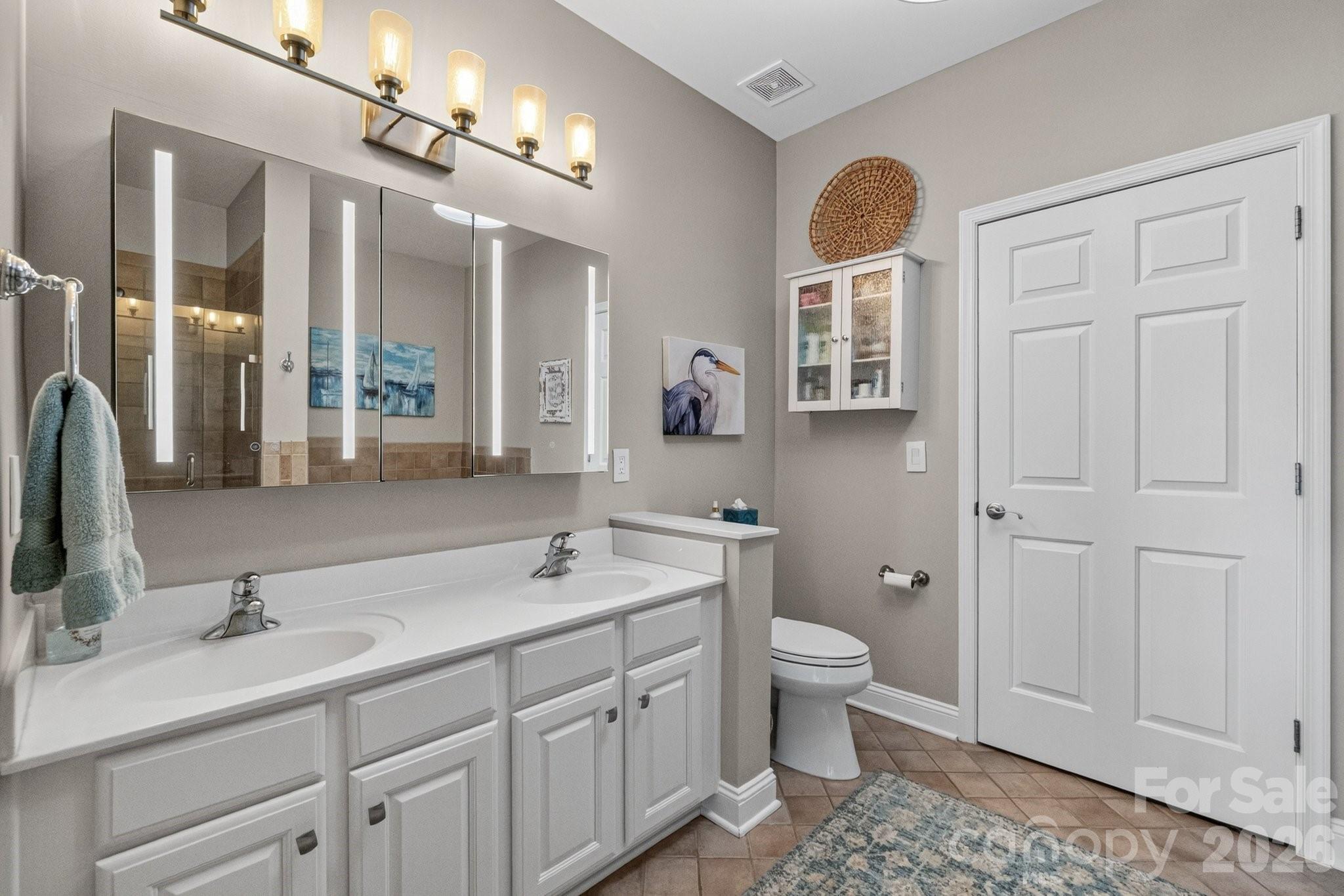 Condominium at 637 Williamson Road, Mooresville, photo 19 of 35