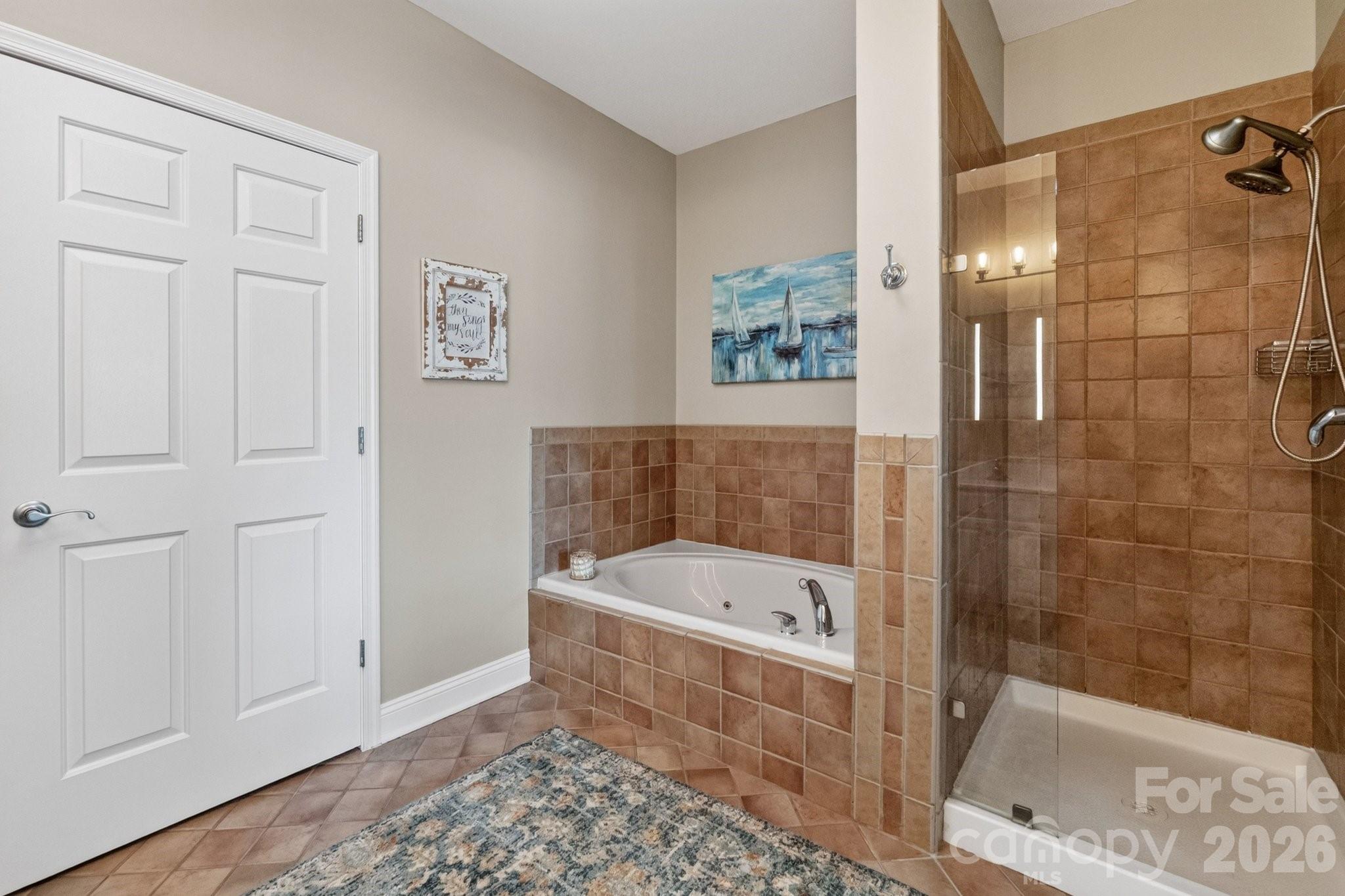 Condominium at 637 Williamson Road, Mooresville, photo 20 of 35