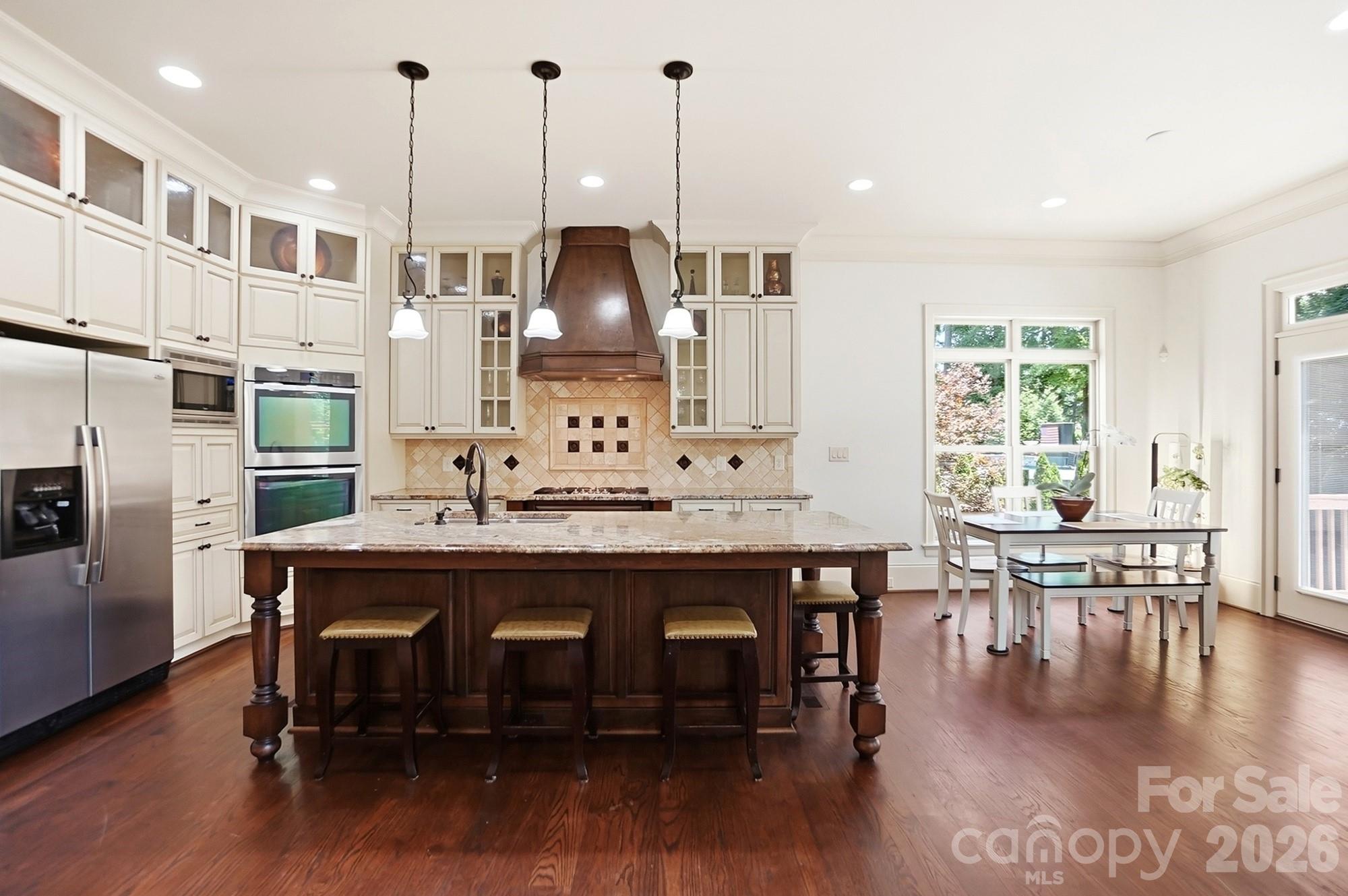 Single Family Residence at 13302 Bally Bunnion Way, Davidson, photo 9 of 48