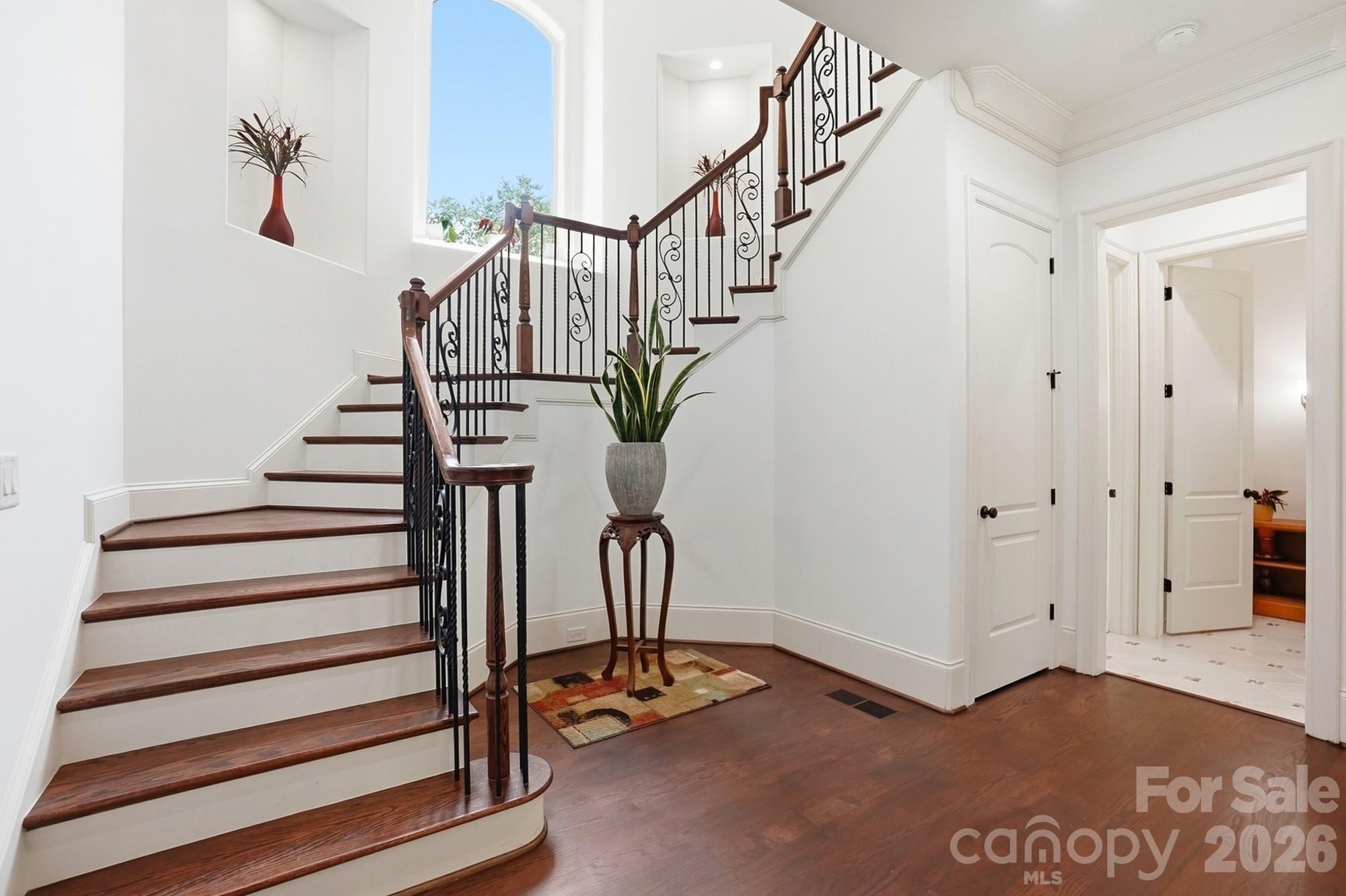 Single Family Residence at 13302 Bally Bunnion Way, Davidson, photo 19 of 48