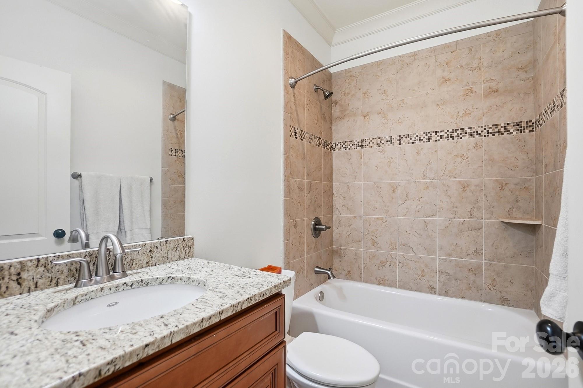 Single Family Residence at 13302 Bally Bunnion Way, Davidson, photo 29 of 48