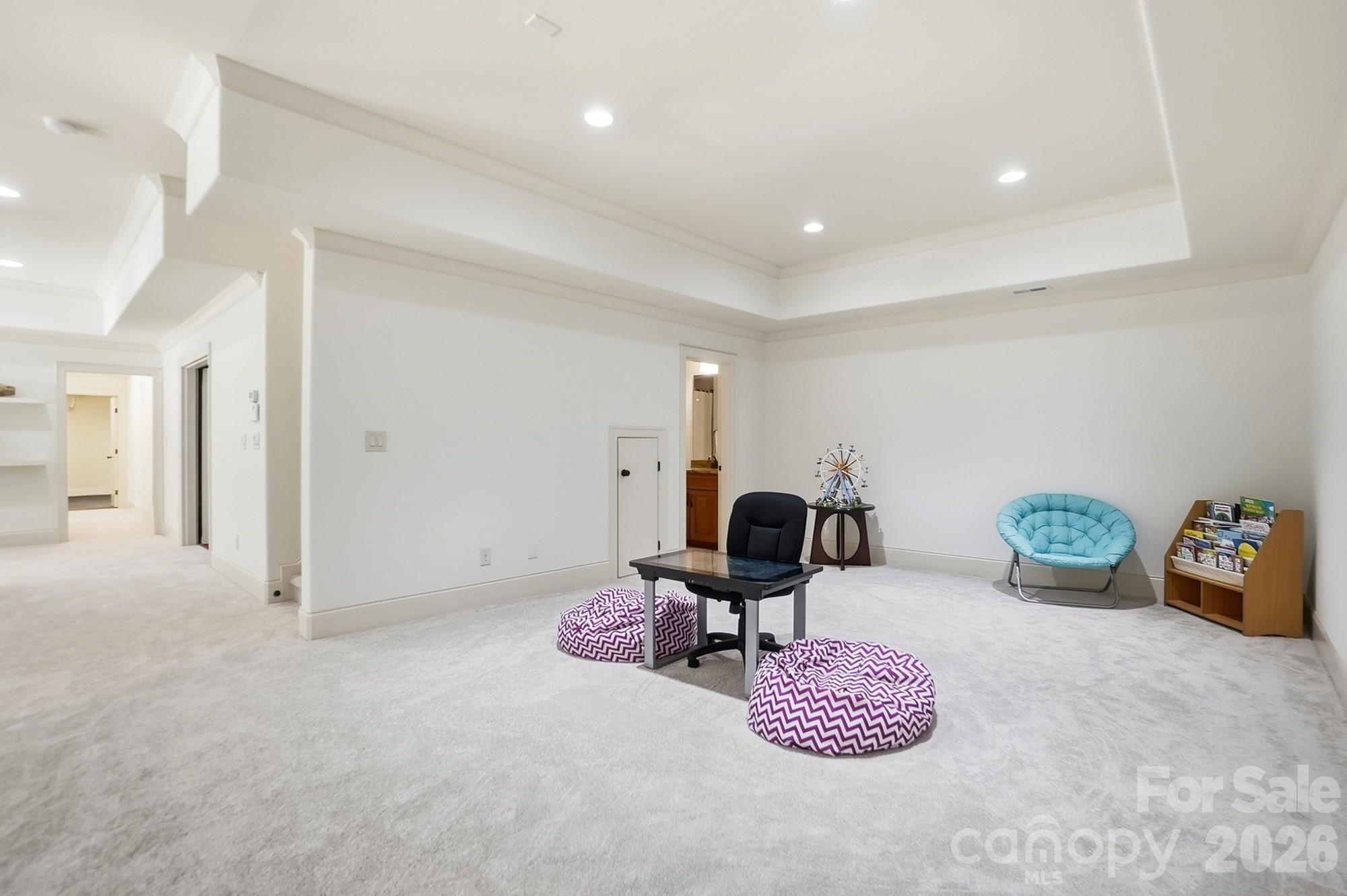 Single Family Residence at 13302 Bally Bunnion Way, Davidson, photo 36 of 48