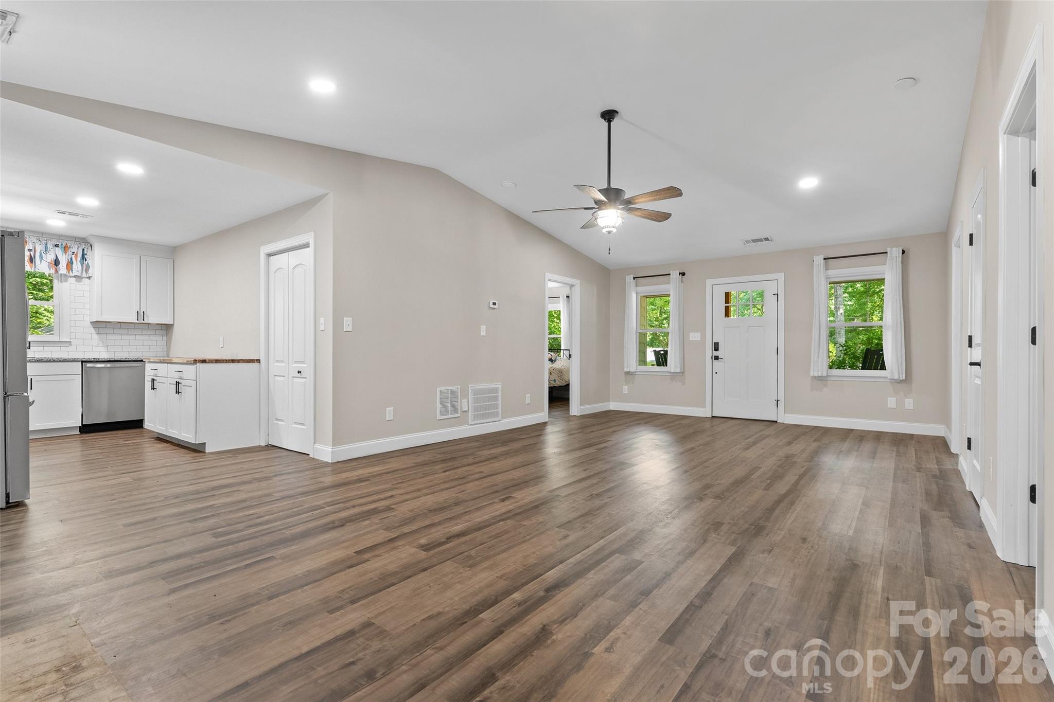 Single Family Residence at 317 Jackson Place, Matthews, photo 11 of 36