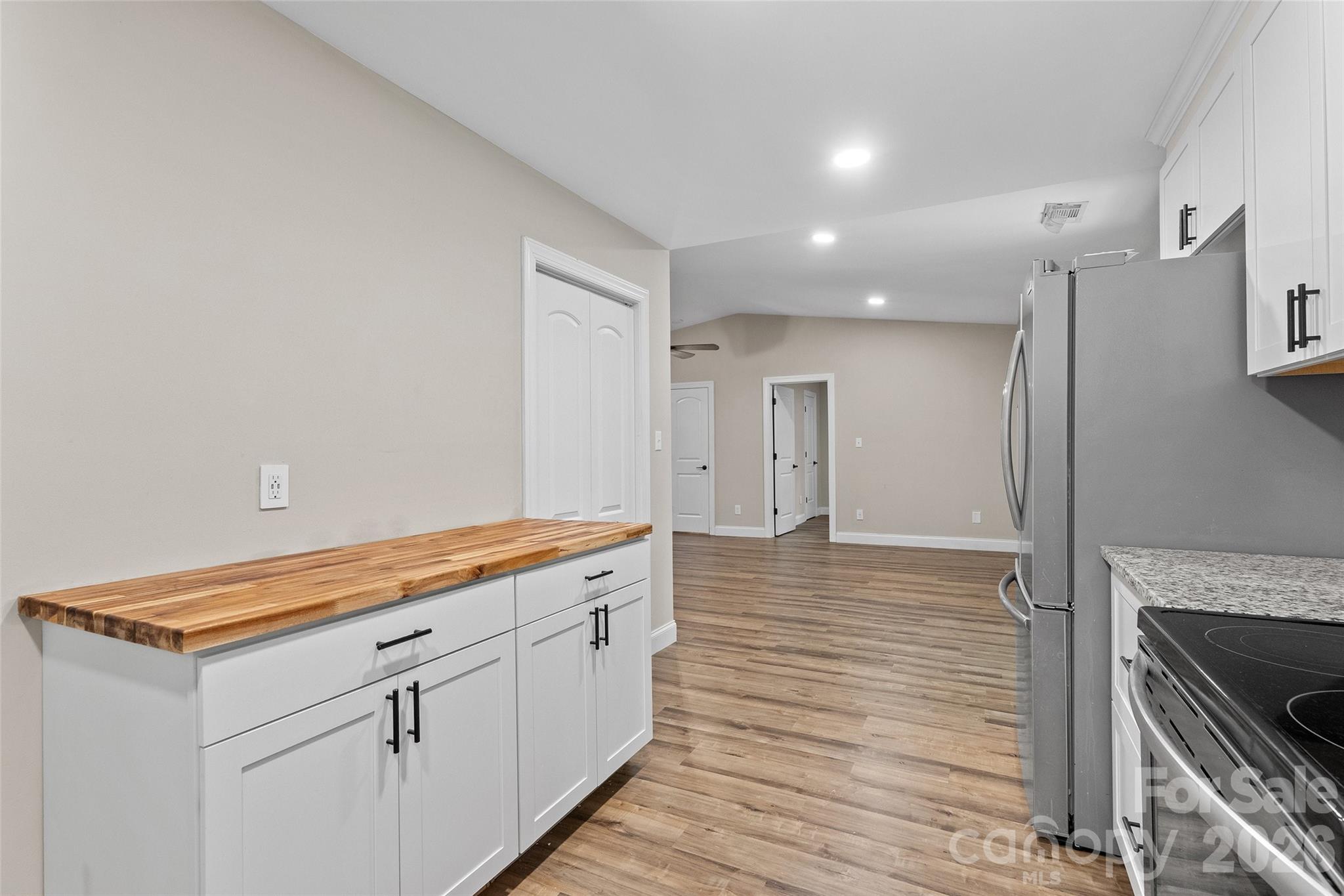 Single Family Residence at 317 Jackson Place, Matthews, photo 9 of 36