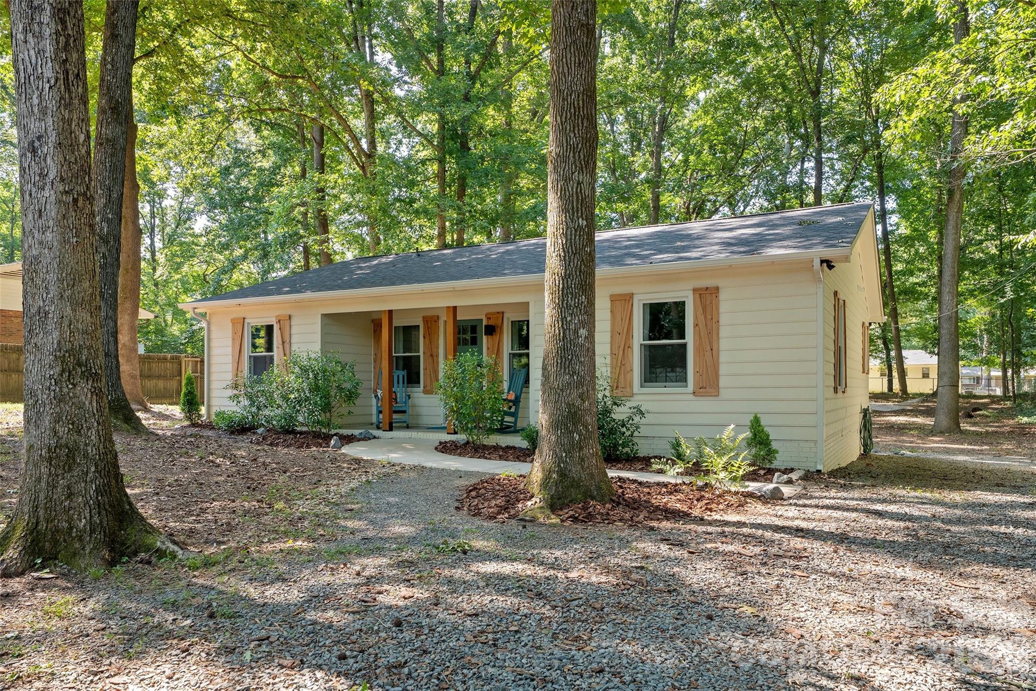 Single Family Residence at 317 Jackson Place, Matthews, photo 35 of 36