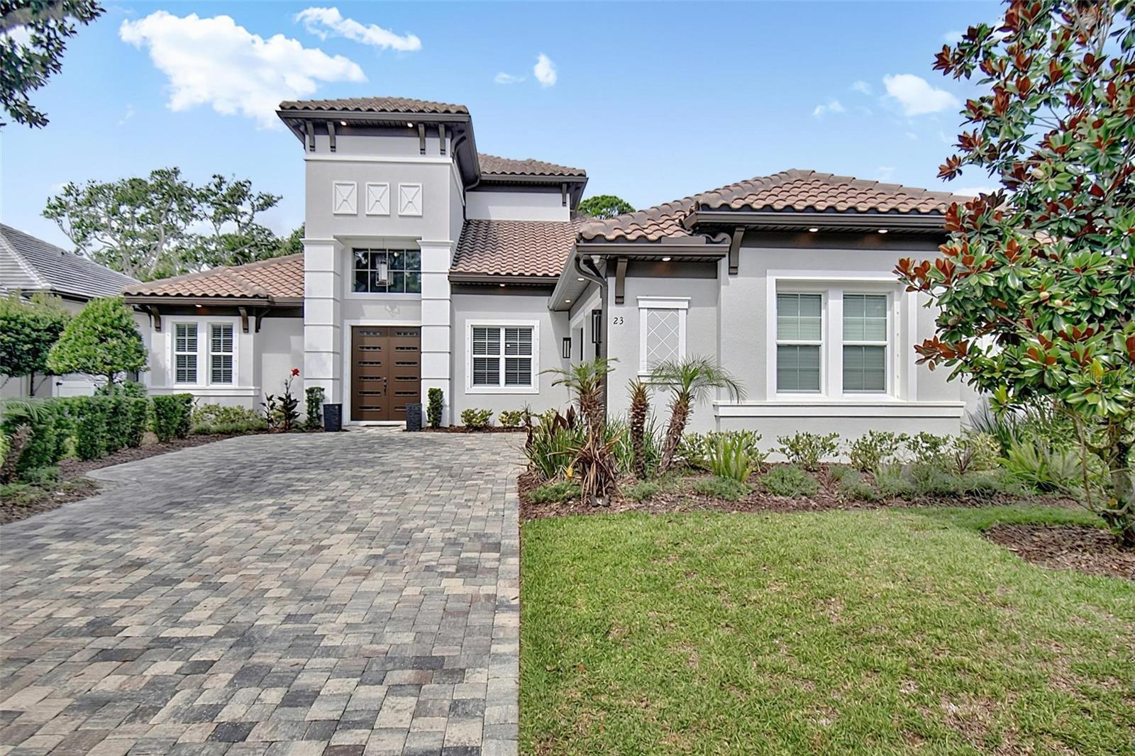 23 N RIVERWALK DR