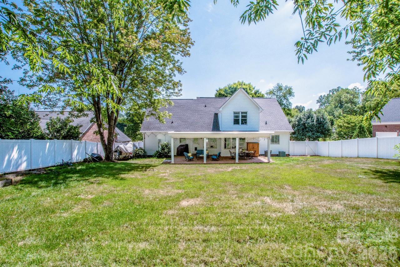 Single Family Residence at 921 Argyle Court, Statesville, photo 37 of 40