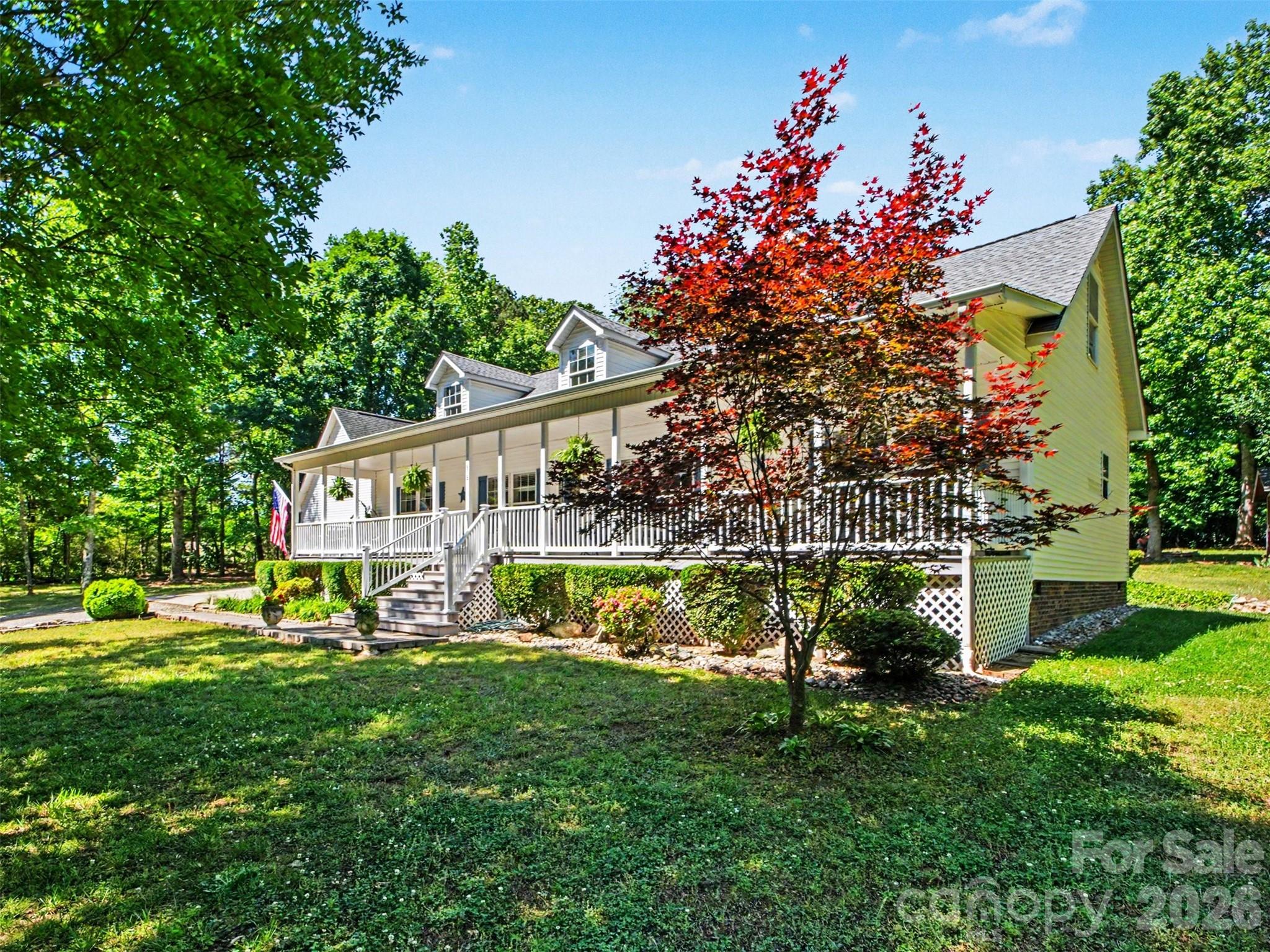 Single Family Residence at 915 Ostwalt Amity Road, Statesville, photo 6 of 37
