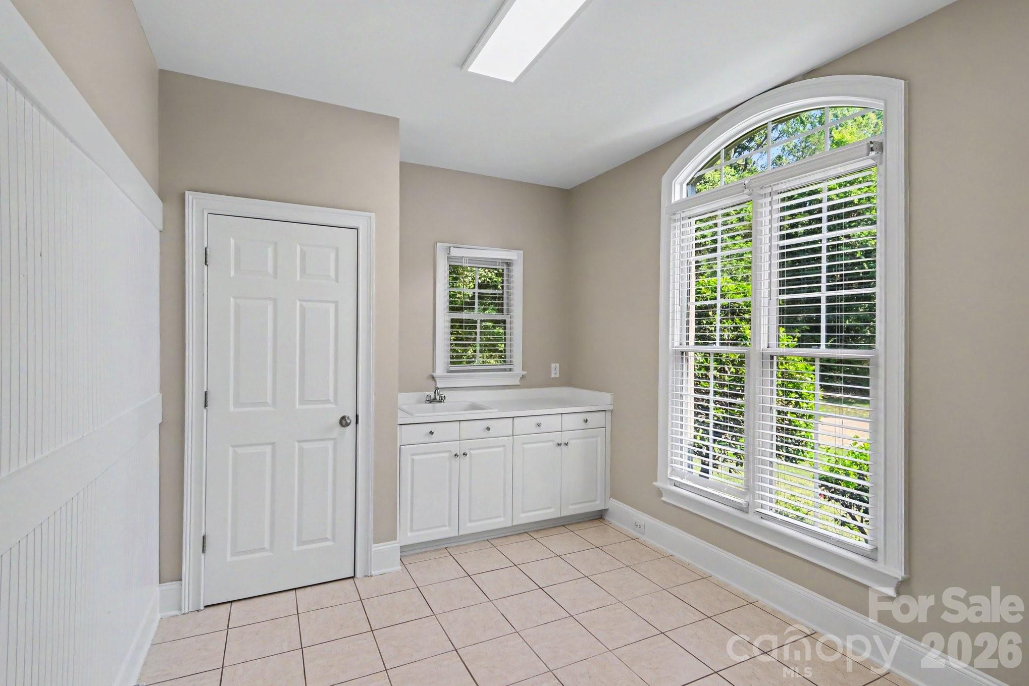 Single Family Residence at 18611 Reflection Rock Court, Davidson, photo 23 of 29
