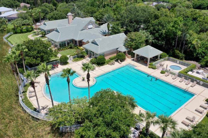 Pool overlooks Emerald Lake - 23 N RIVERWALK DR, PALM COAST