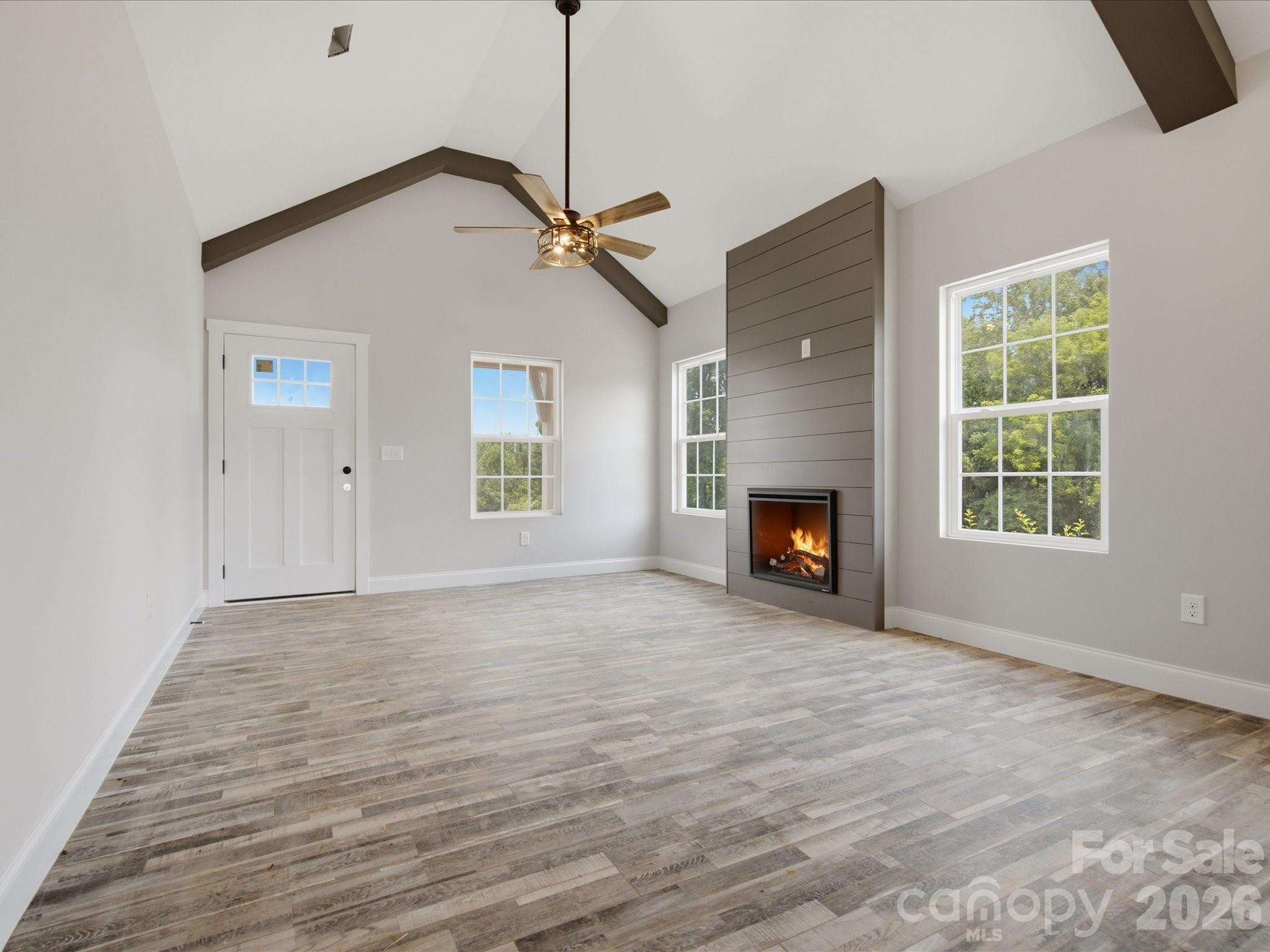 Single Family Residence at 1432 Blackbird Drive, Clover, photo 19 of 48