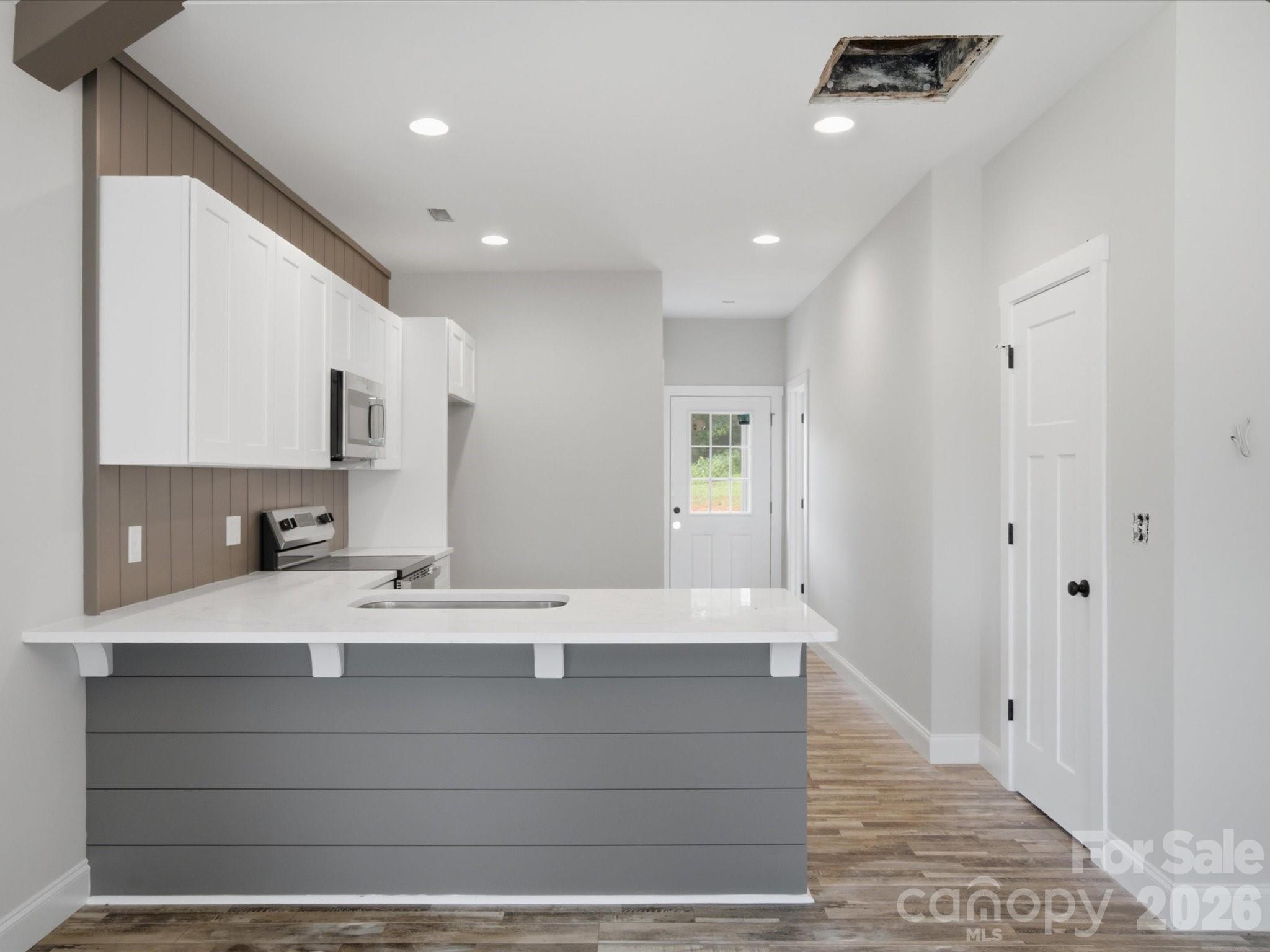Single Family Residence at 1432 Blackbird Drive, Clover, photo 26 of 48