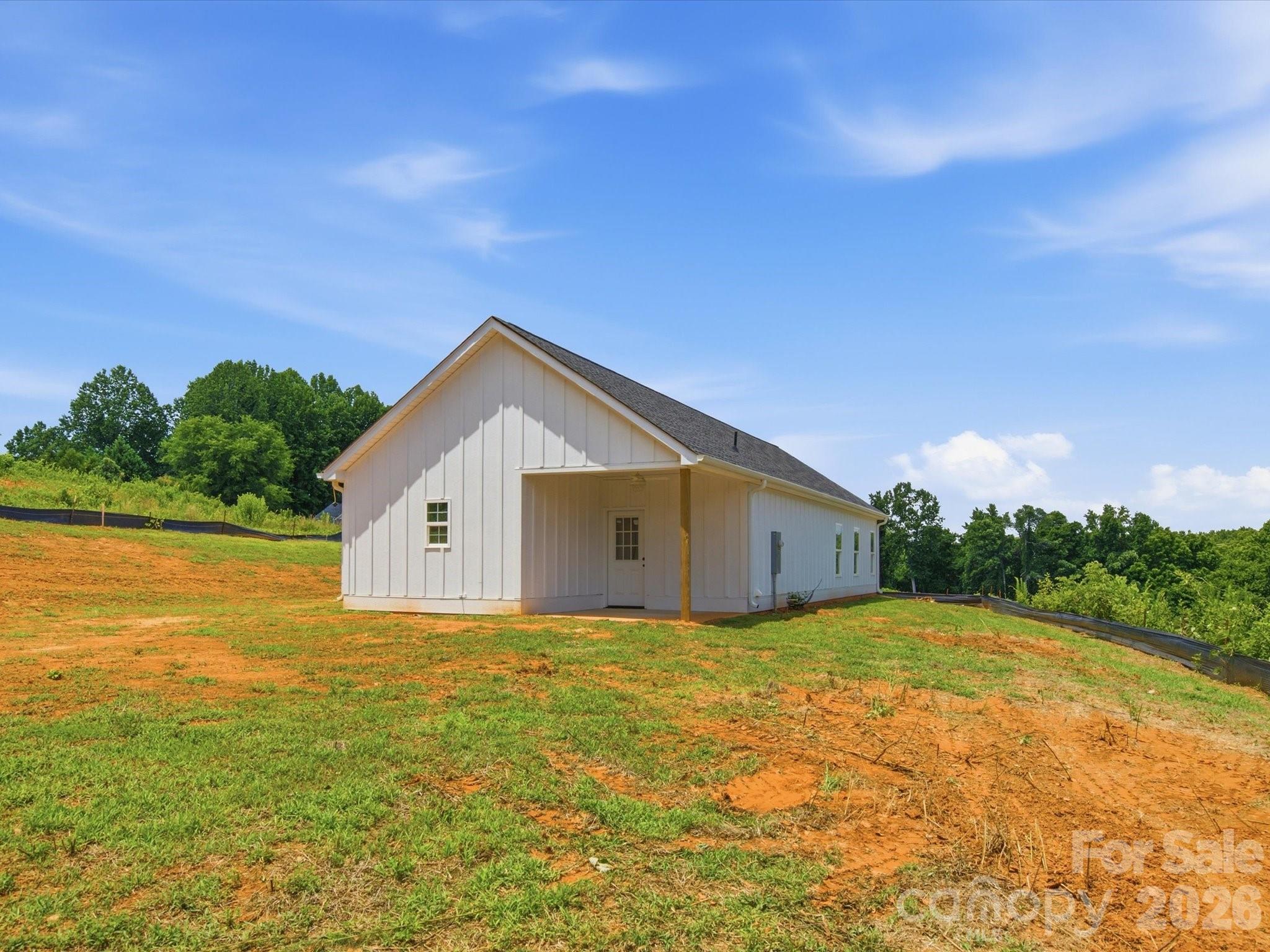 Single Family Residence at 1432 Blackbird Drive, Clover, photo 43 of 48