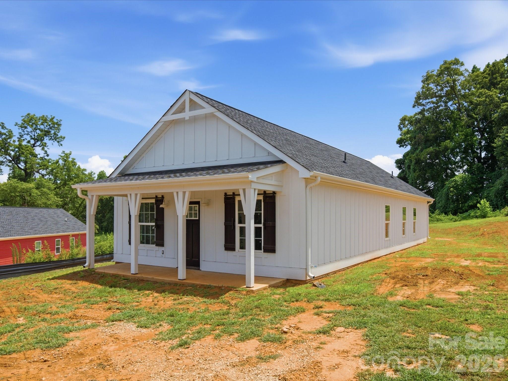 Single Family Residence at 1432 Blackbird Drive, Clover, photo 4 of 48