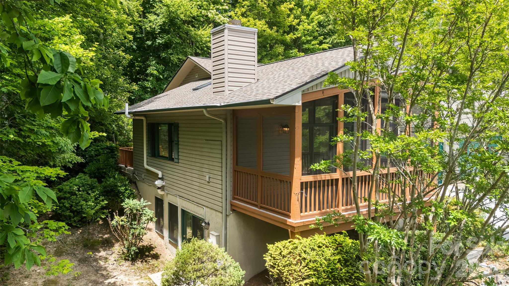 Private front screen porch - 51 Duya Court, Brevard