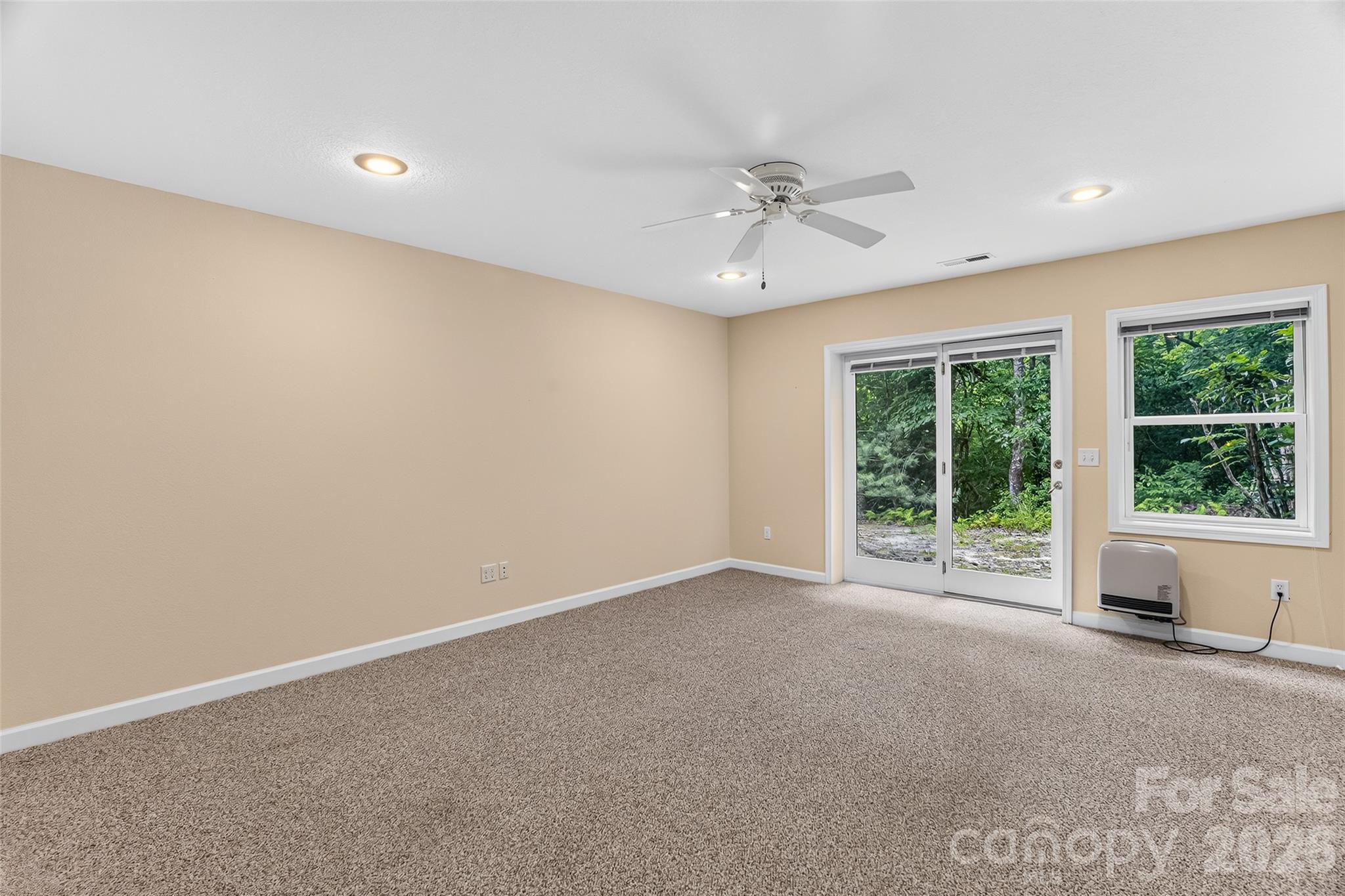 Downstairs family room - 51 Duya Court, Brevard