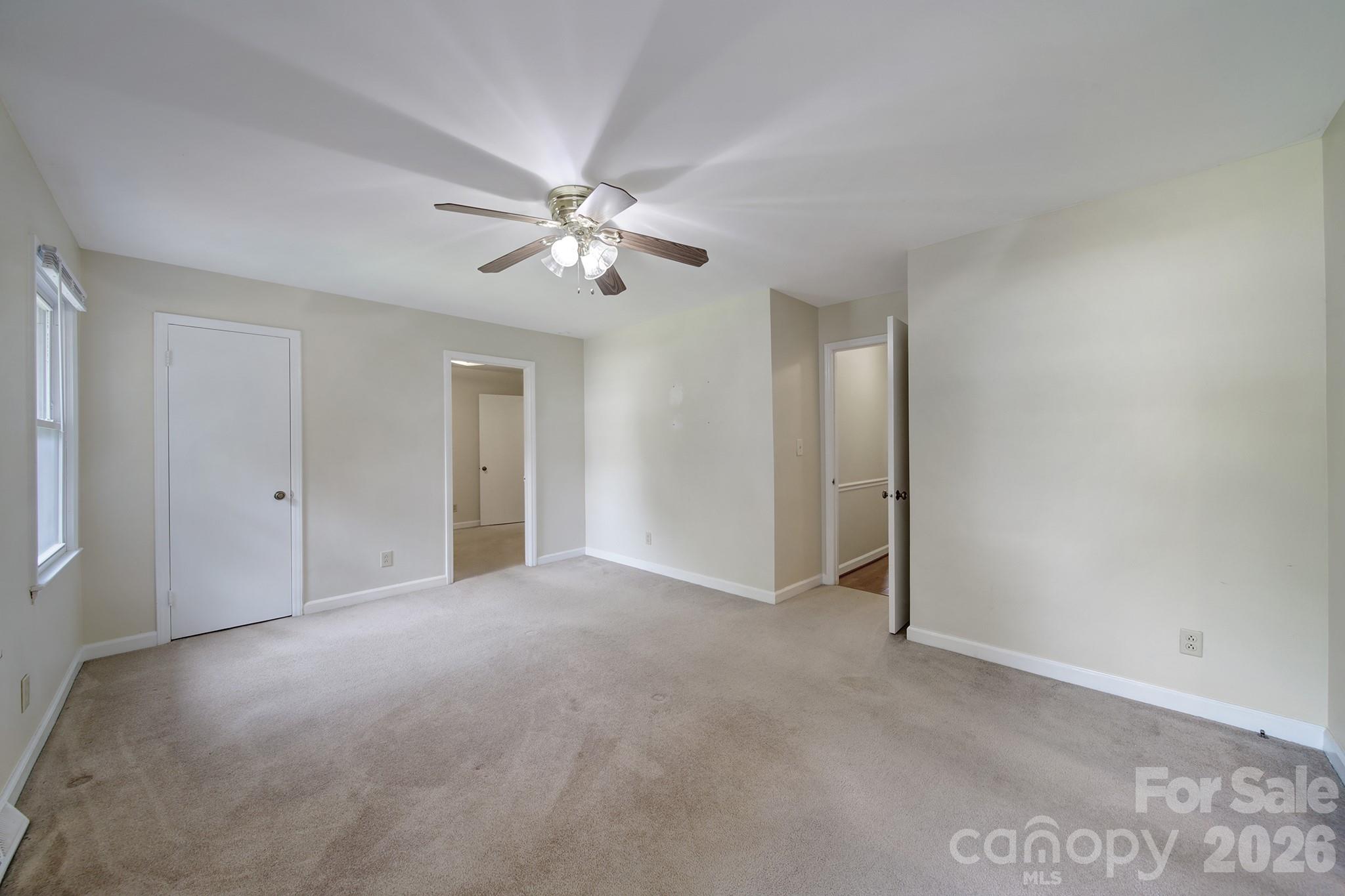 Single Family Residence at 704 Isle Of Pines Road, Mooresville, photo 18 of 25