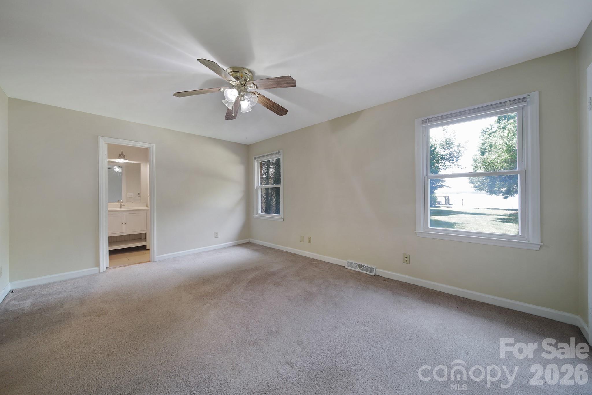 Single Family Residence at 704 Isle Of Pines Road, Mooresville, photo 19 of 25