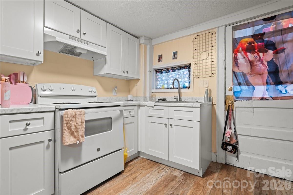Apartment at 501 Church Street, Cheraw, photo 34 of 48