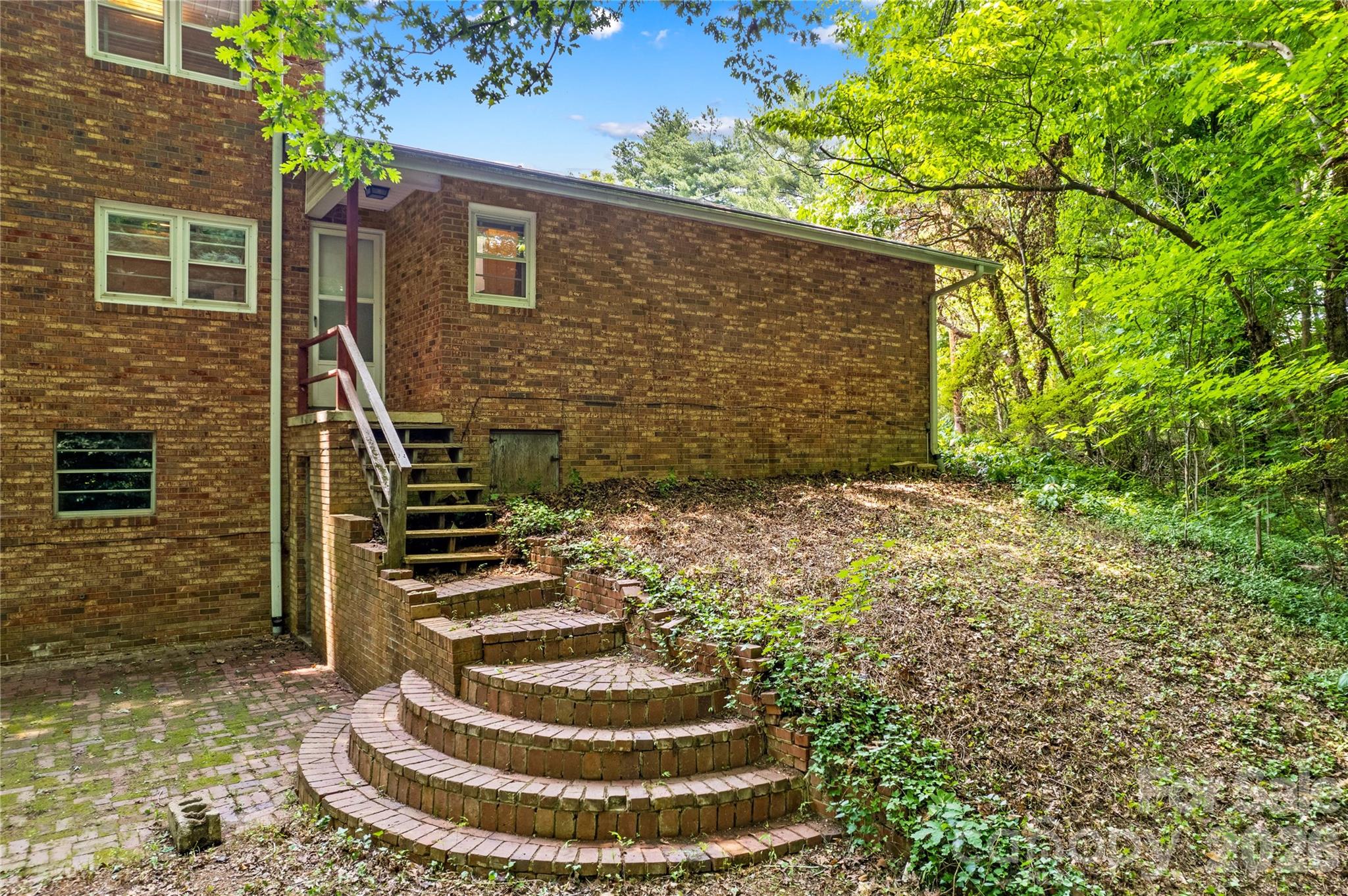 Private back yard & entertaining area! - 155 Duck Creek Road, Troutman