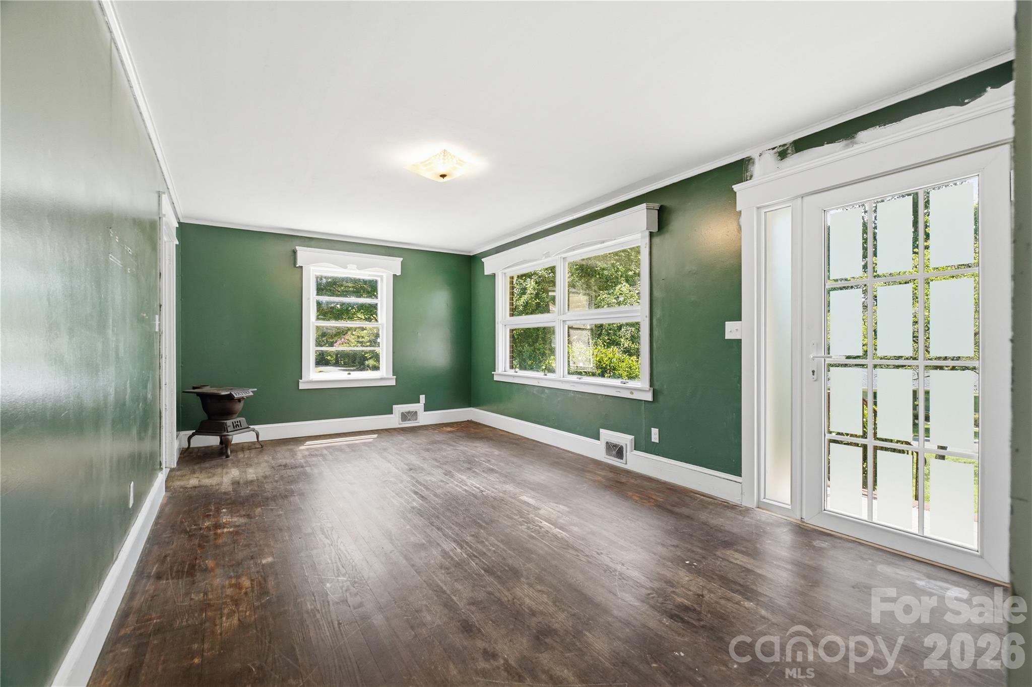 Single Family Residence at 307 Dutchman Avenue, Mount Holly, photo 5 of 18