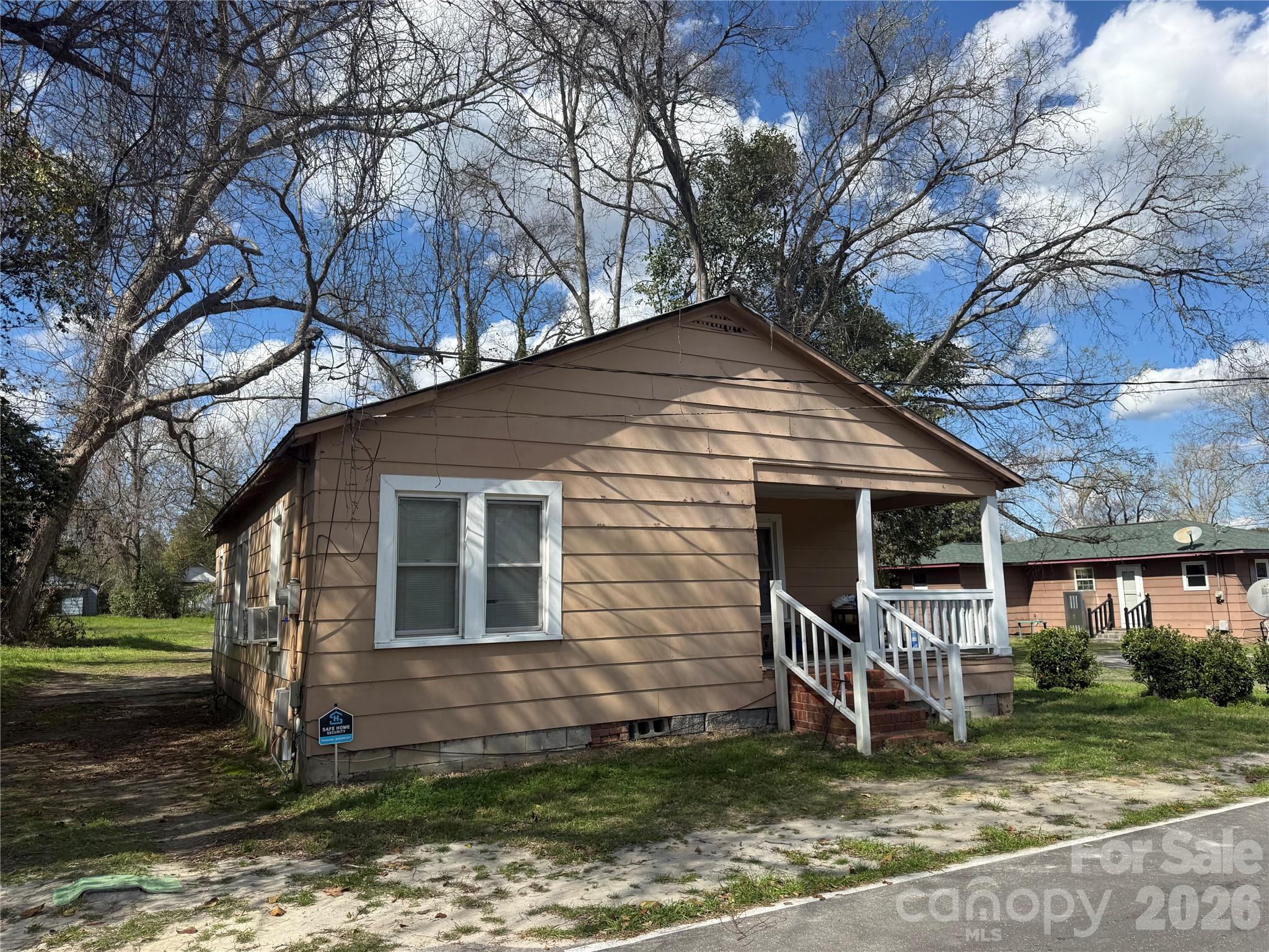 Portfolio at 116/122/124/126 Godfrey Street, Cheraw, photo 2 of 26