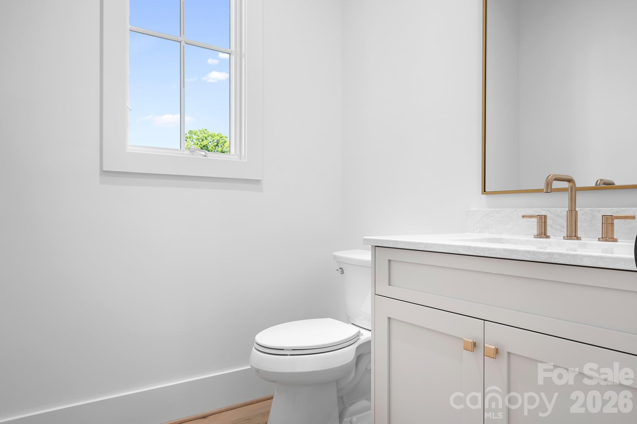 Powder room - 126 Manorly Lane, Mooresville