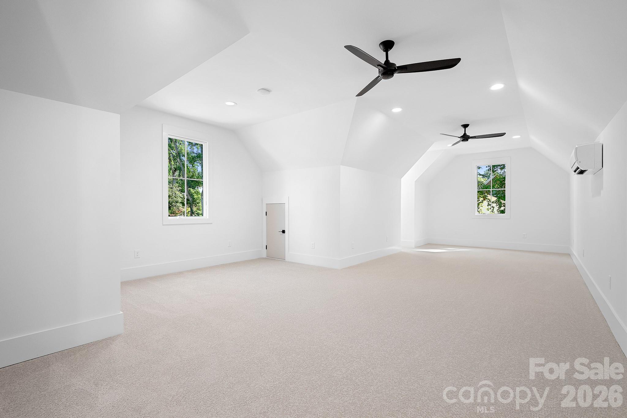 Huge Bonus Room - 126 Manorly Lane, Mooresville