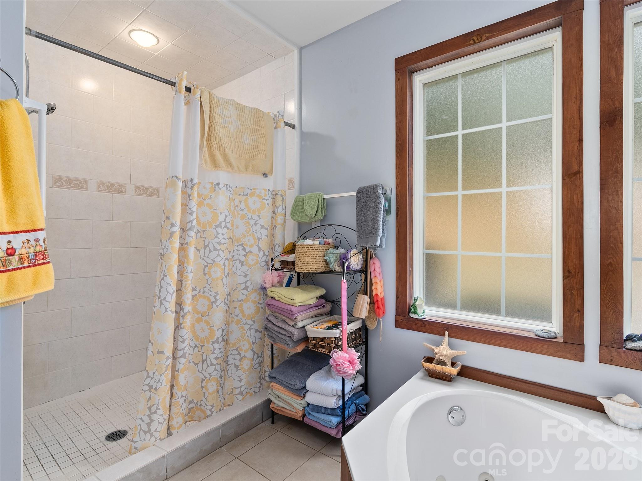 Single Family Residence at 81 Aldens Way, Clyde, photo 22 of 48