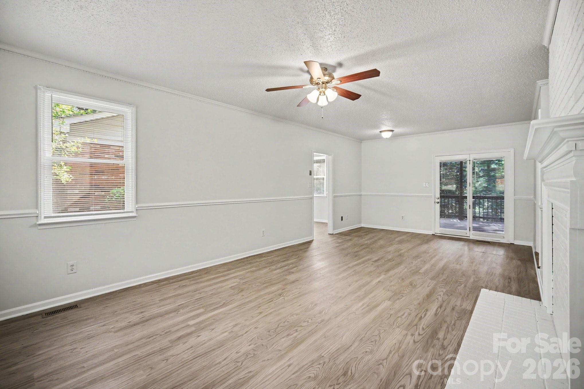 Single Family Residence at 304 Julia Drive, Lincolnton, photo 4 of 28