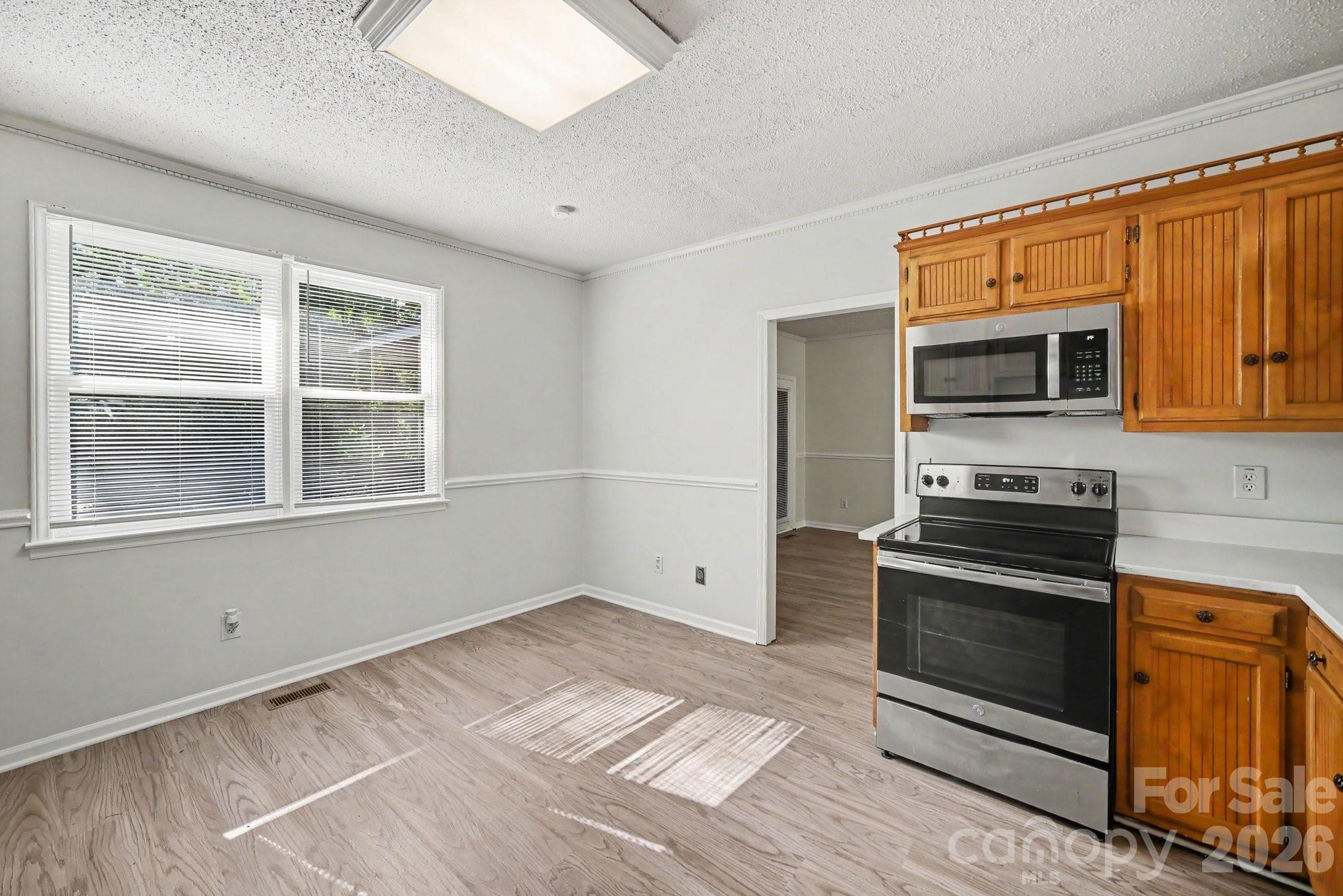 Single Family Residence at 304 Julia Drive, Lincolnton, photo 12 of 28
