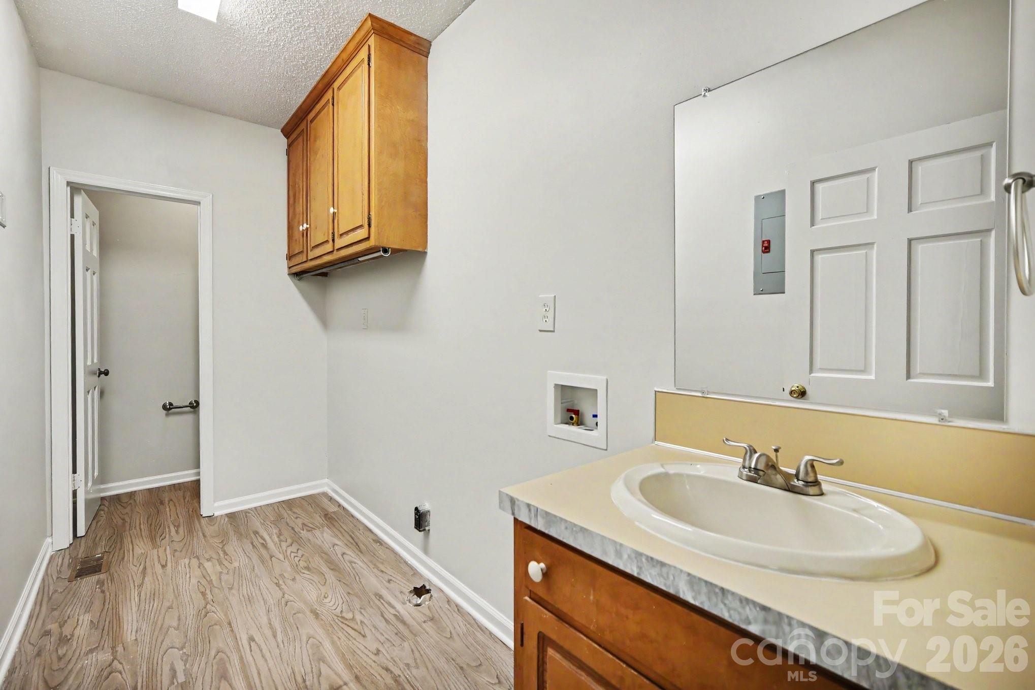 Single Family Residence at 304 Julia Drive, Lincolnton, photo 14 of 28