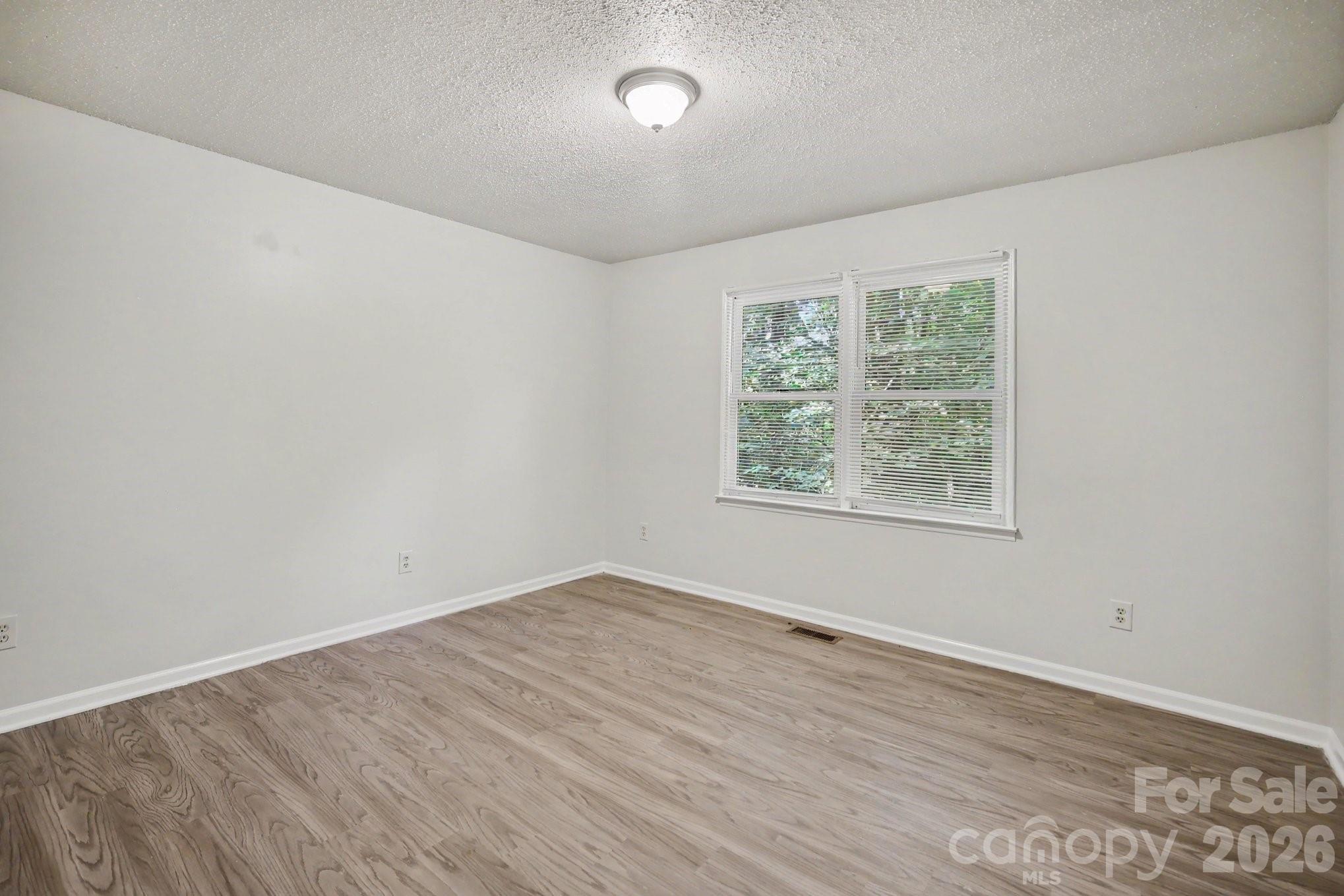 Single Family Residence at 304 Julia Drive, Lincolnton, photo 24 of 28