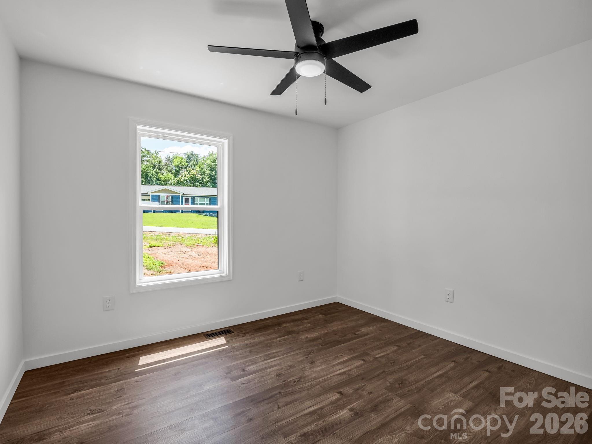 Single Family Residence at 314 Maryland Drive, Forest City, photo 17 of 24