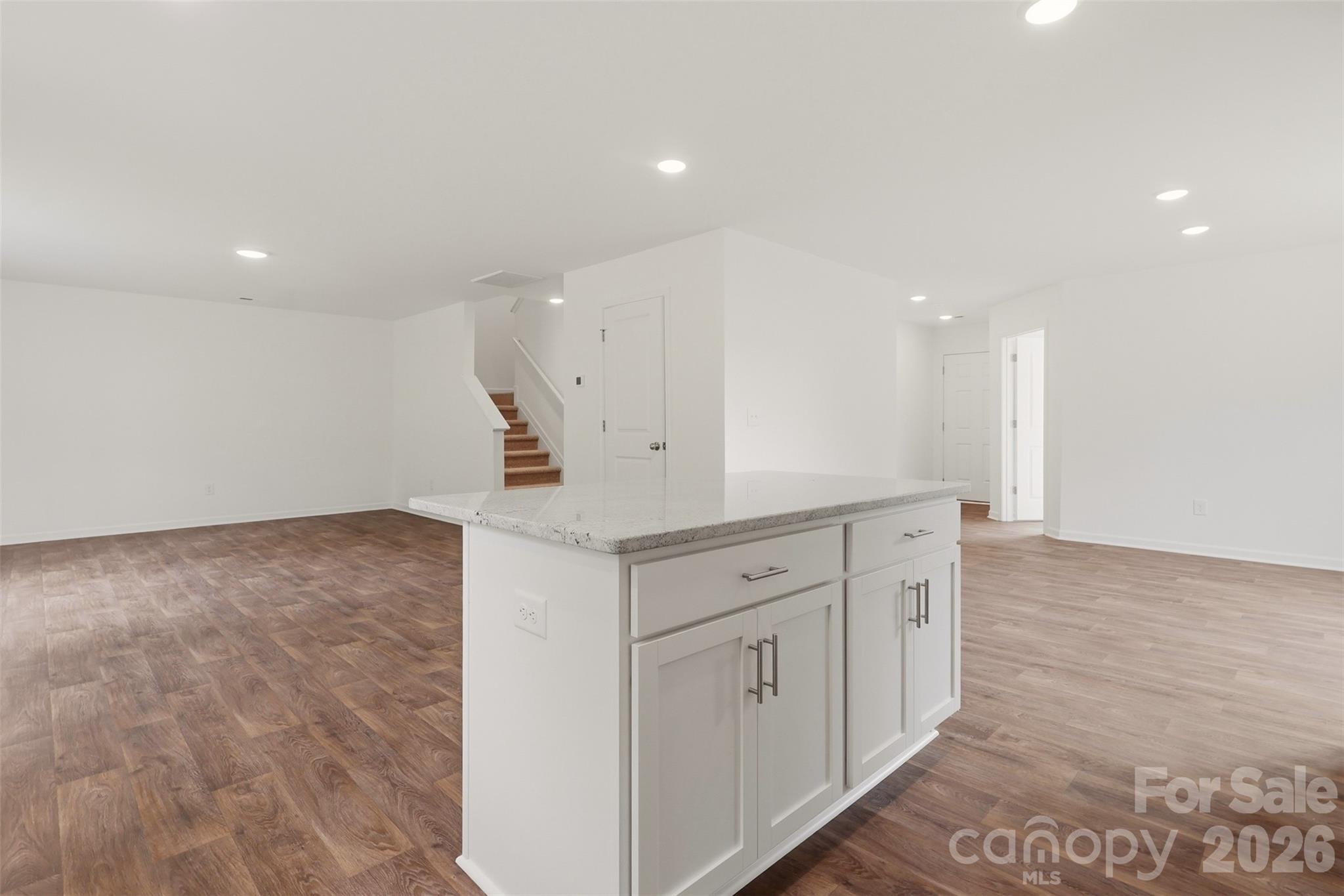 Single Family Residence at 310 Middleton Drive, Lexington, photo 9 of 24